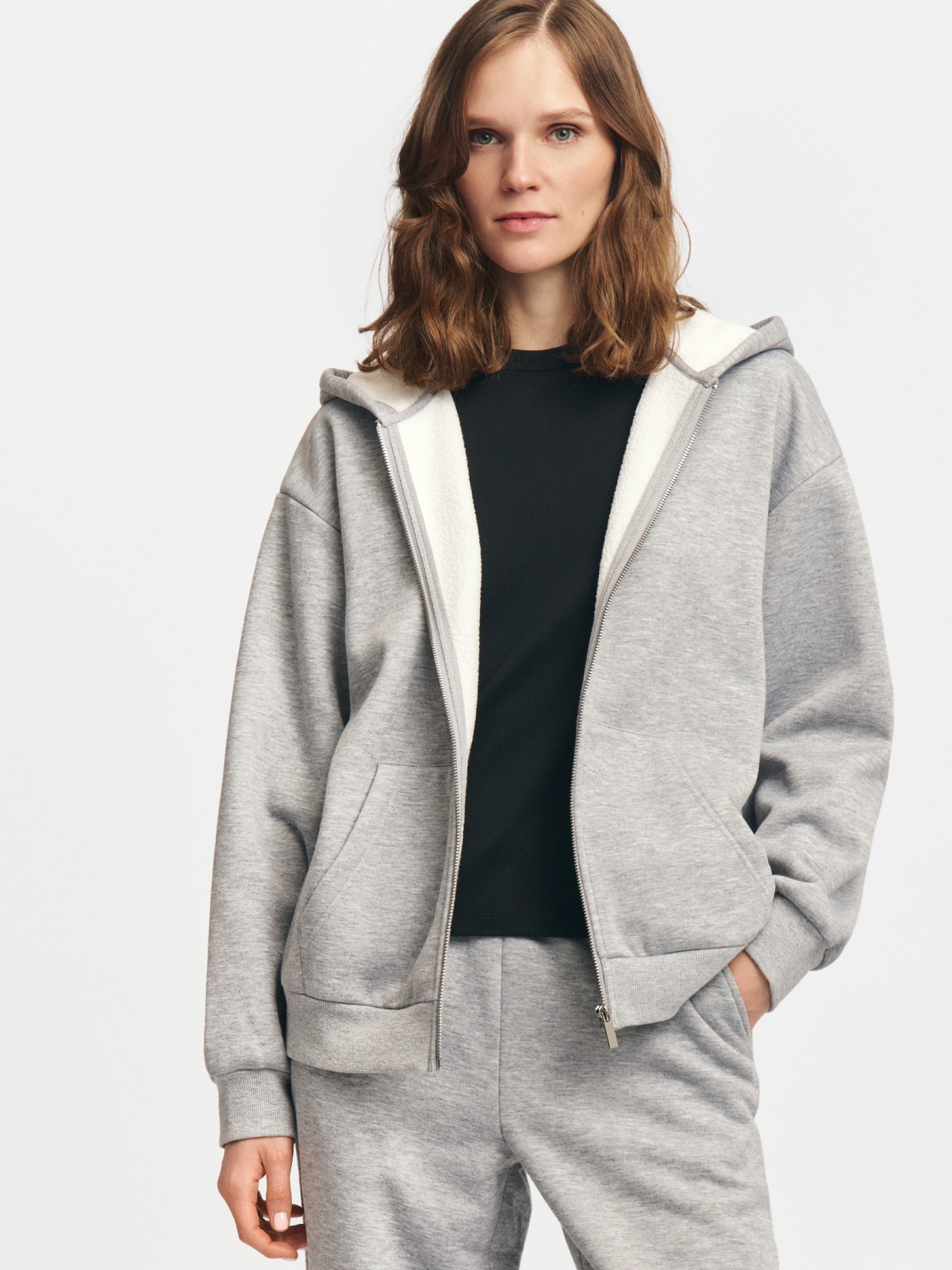 Утеплённая толстовка на молнии с экомехом