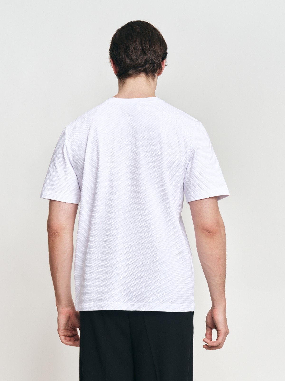 Футболка из хлопка с круглым вырезом