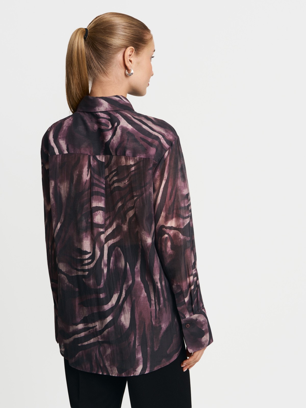 Свободная рубашка из органзы с принтом