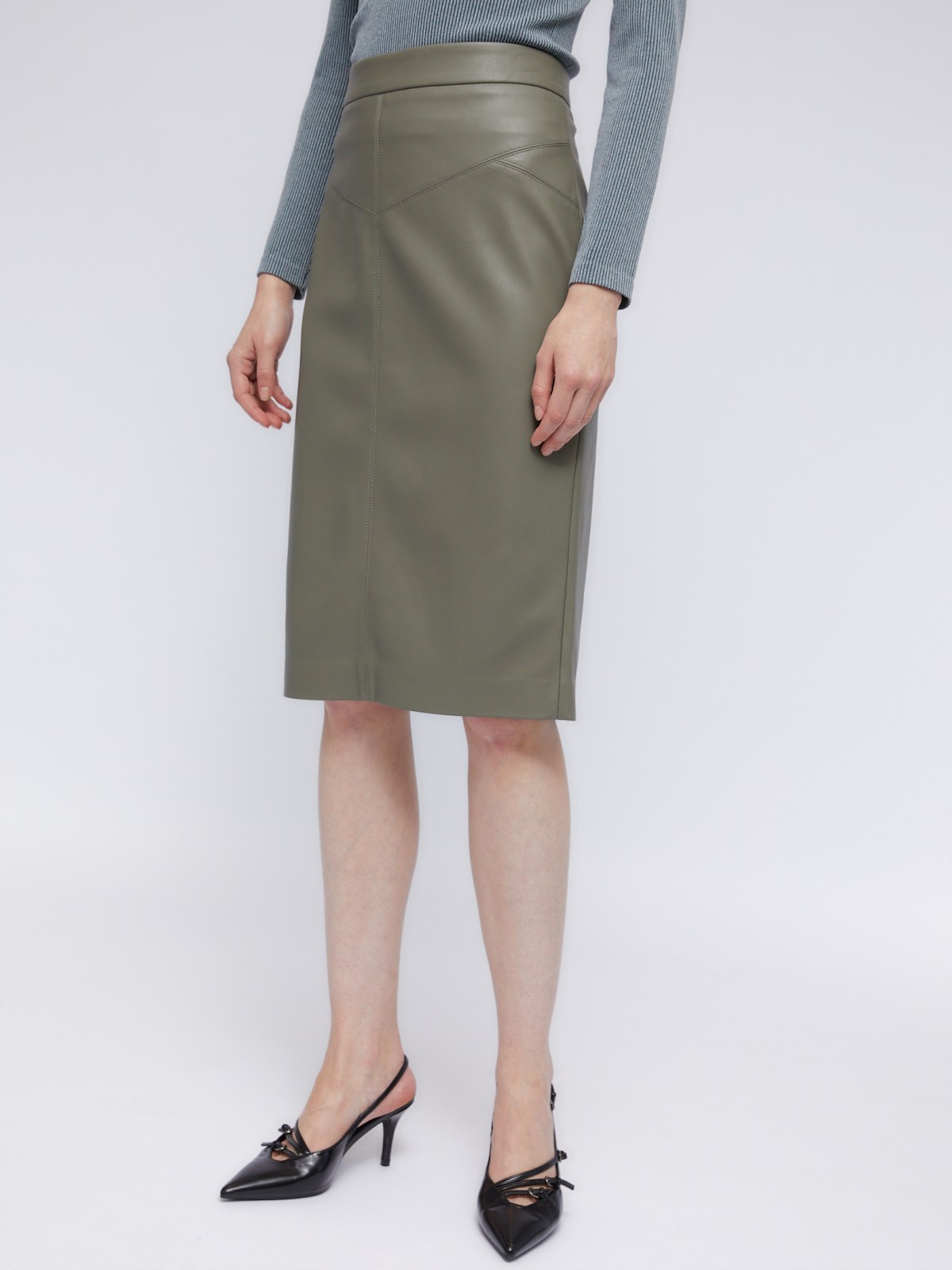 Юбка-карандаш из экокожи длины миди с разрезом