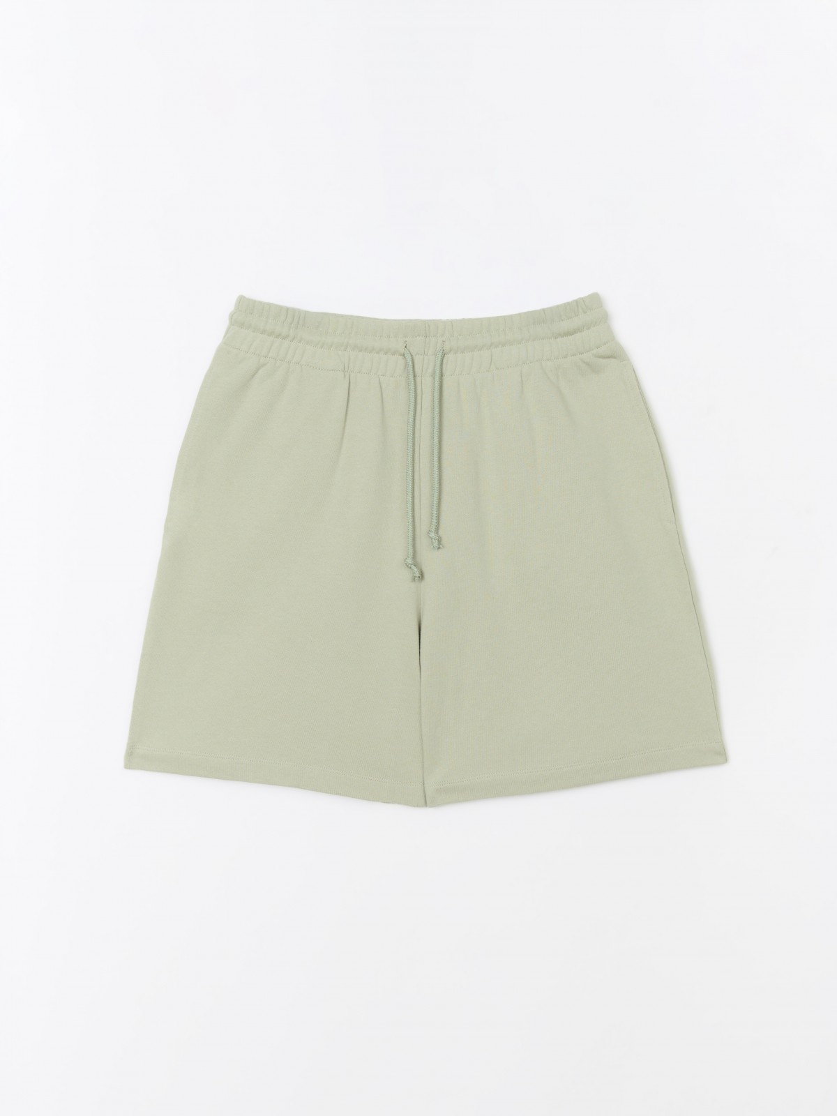 Трикотажные шорты с карманами