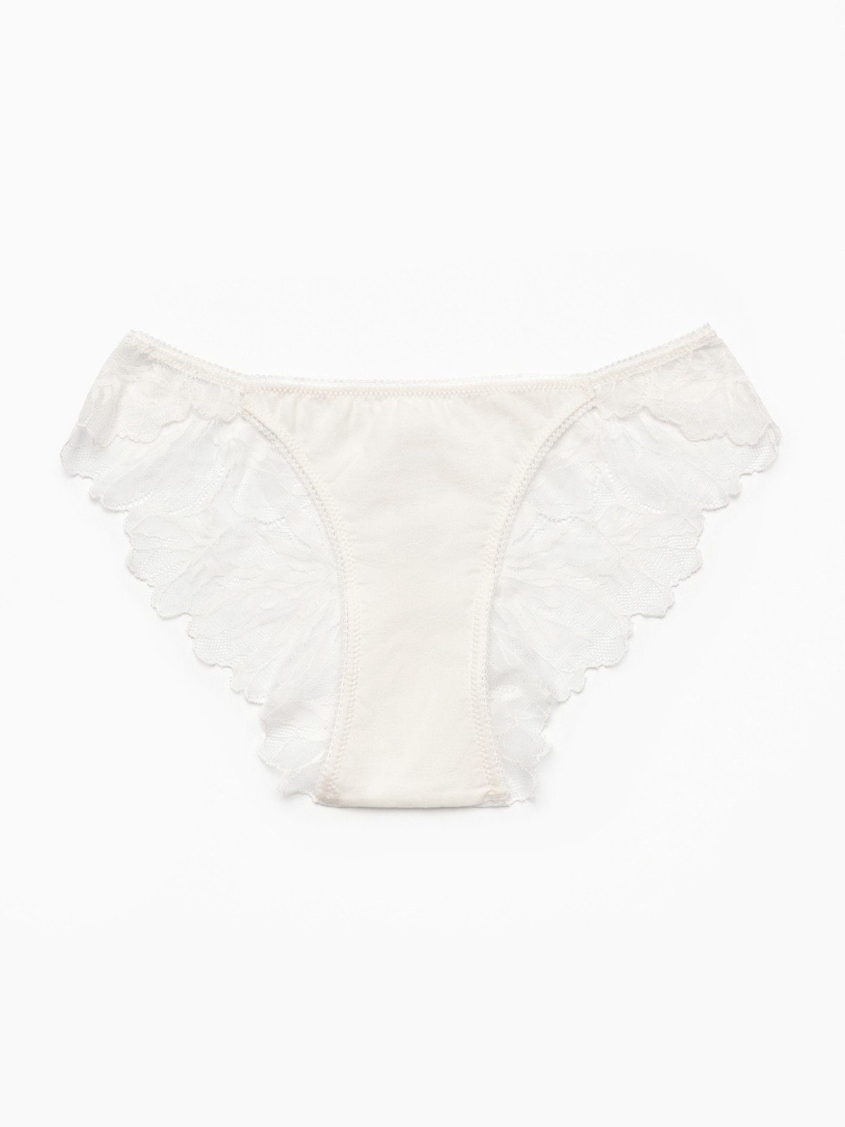 Набор трусов с кружевом (3 шт. в комплекте)