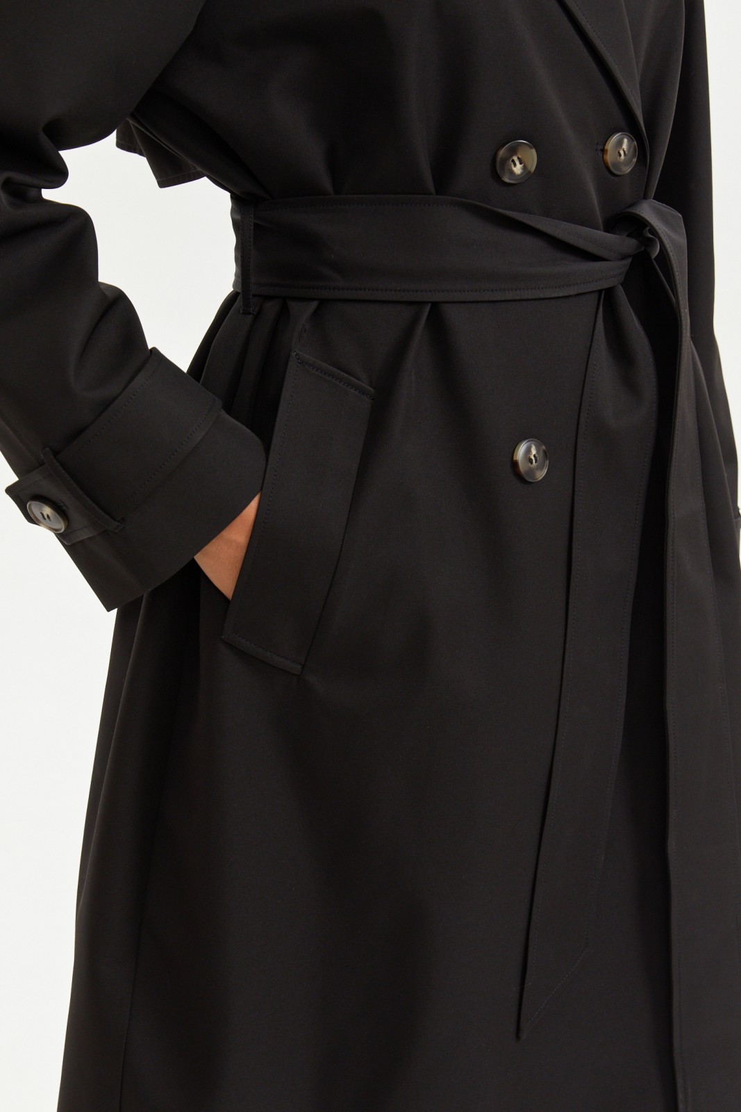Двубортный тренчкот с поясом