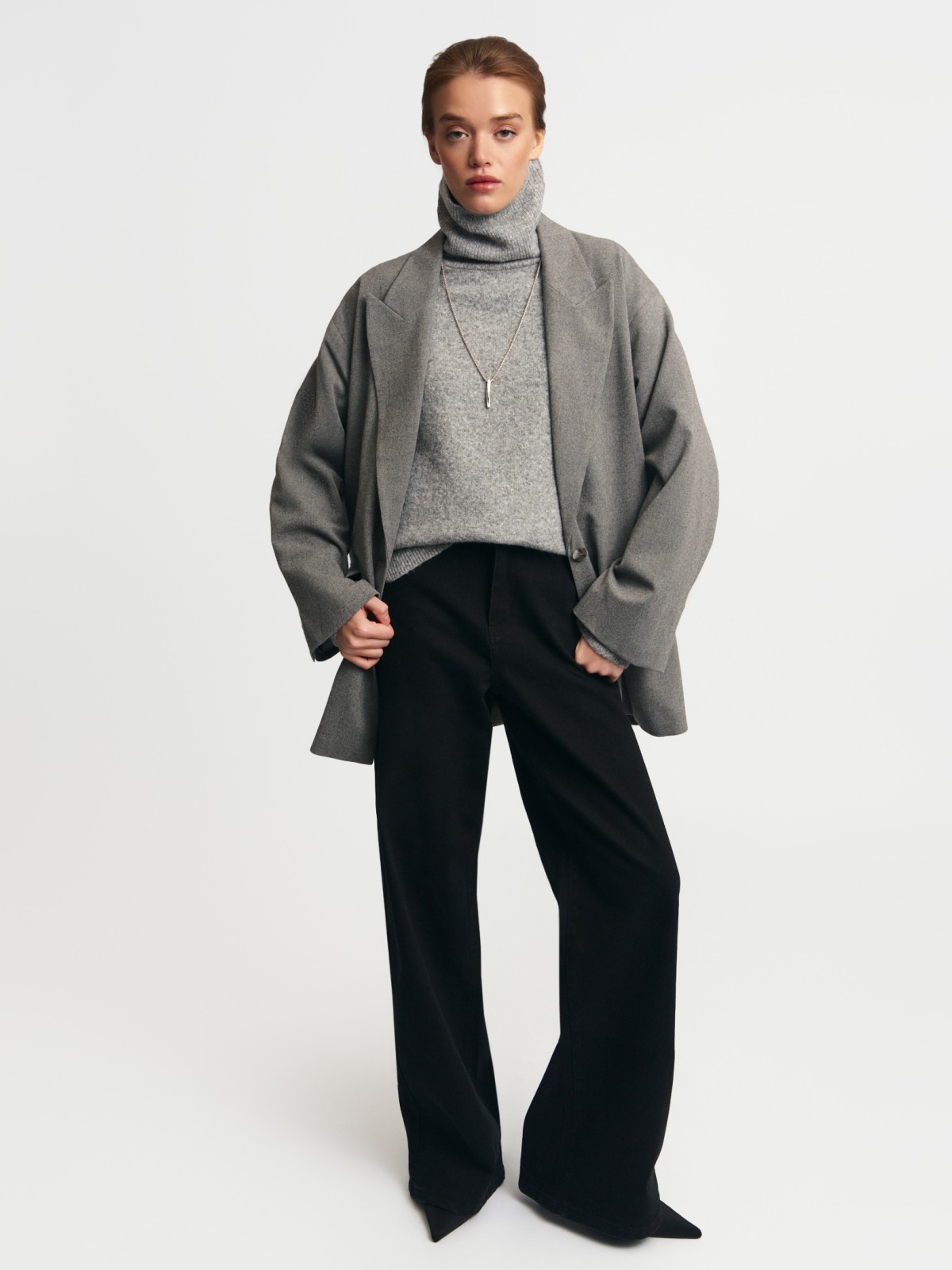 Однобортный жакет оверсайз силуэта