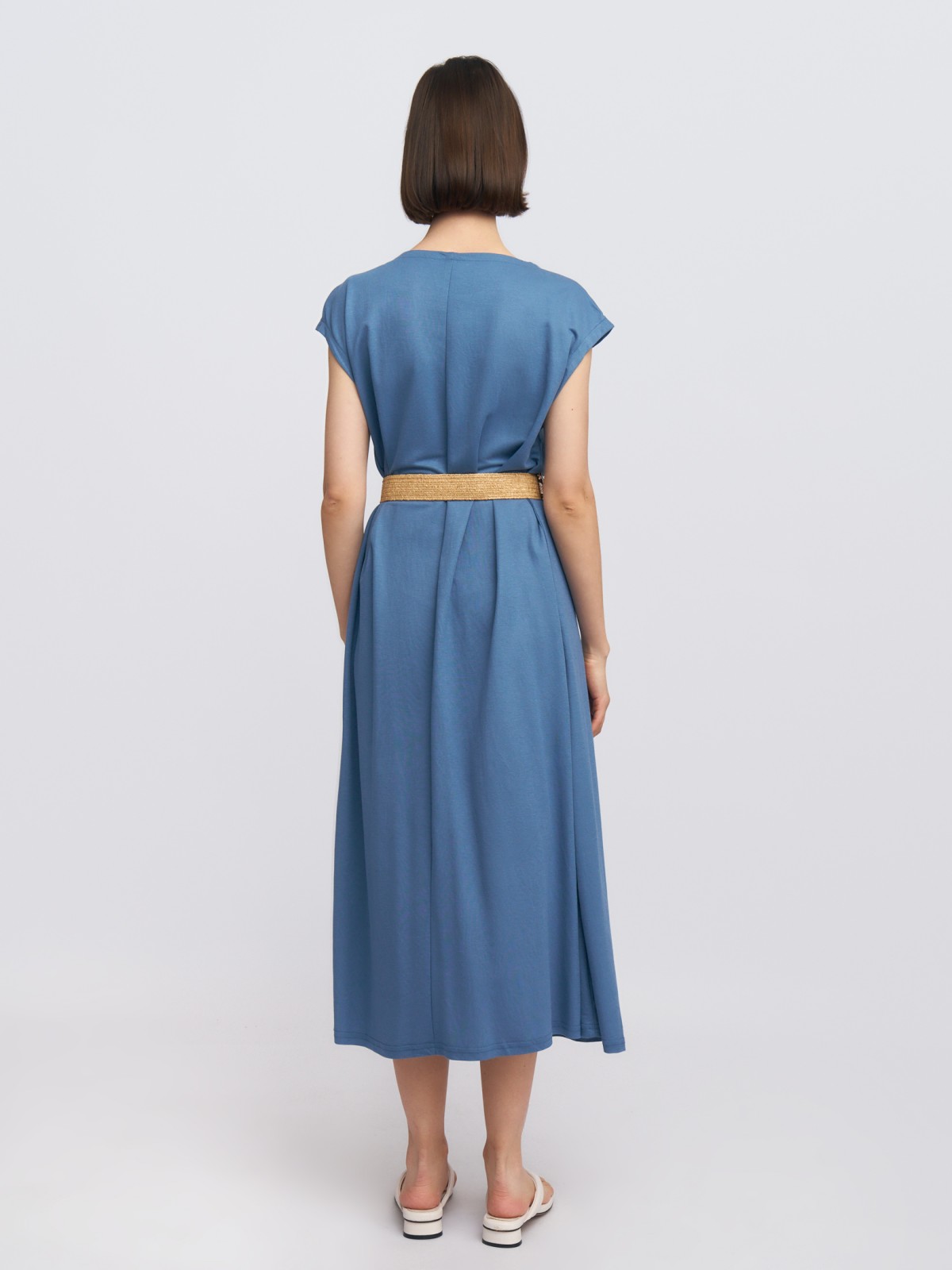 Платье миди без рукавов с ремнём