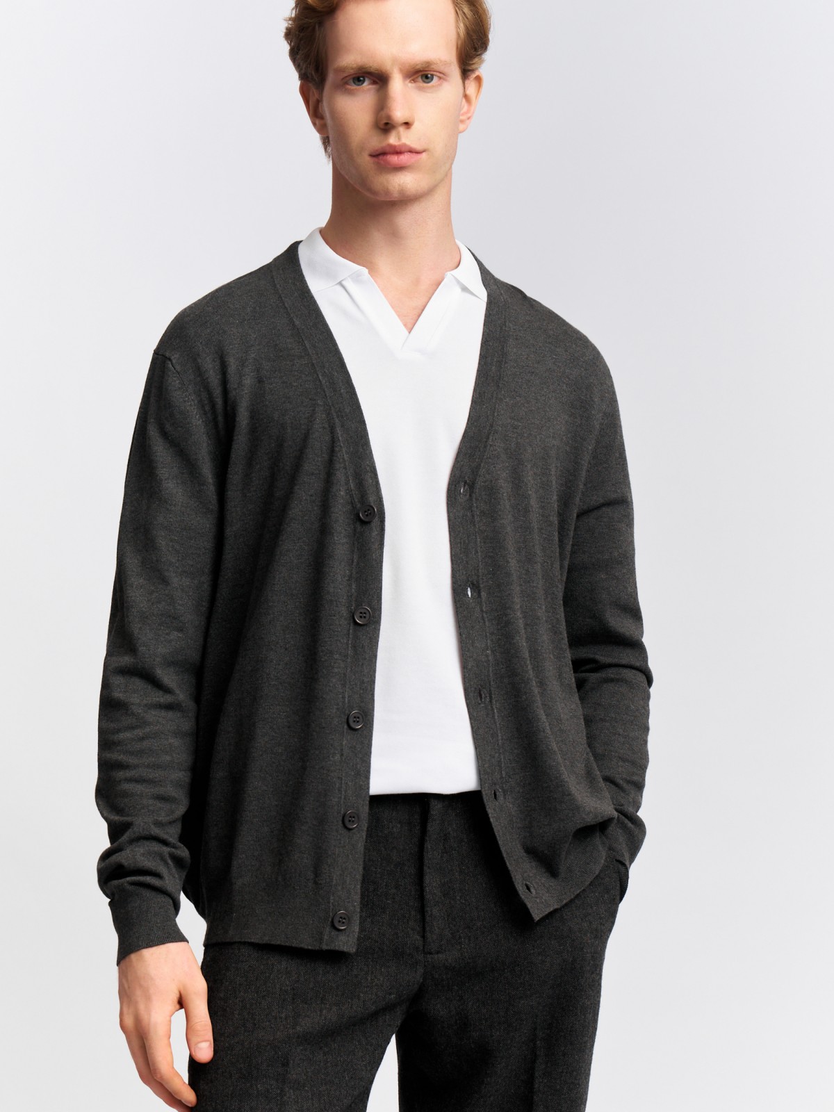 Трикотажный кардиган на пуговицах