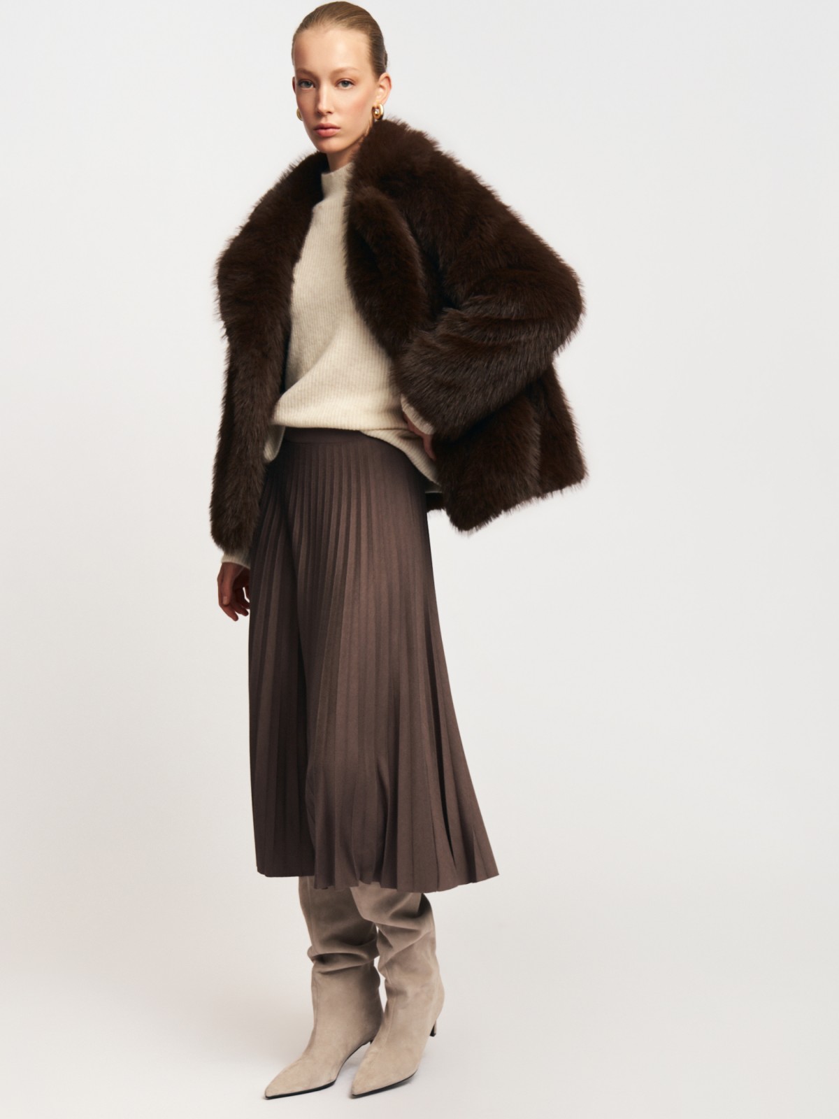 Тёплая куртка-шуба из экомеха