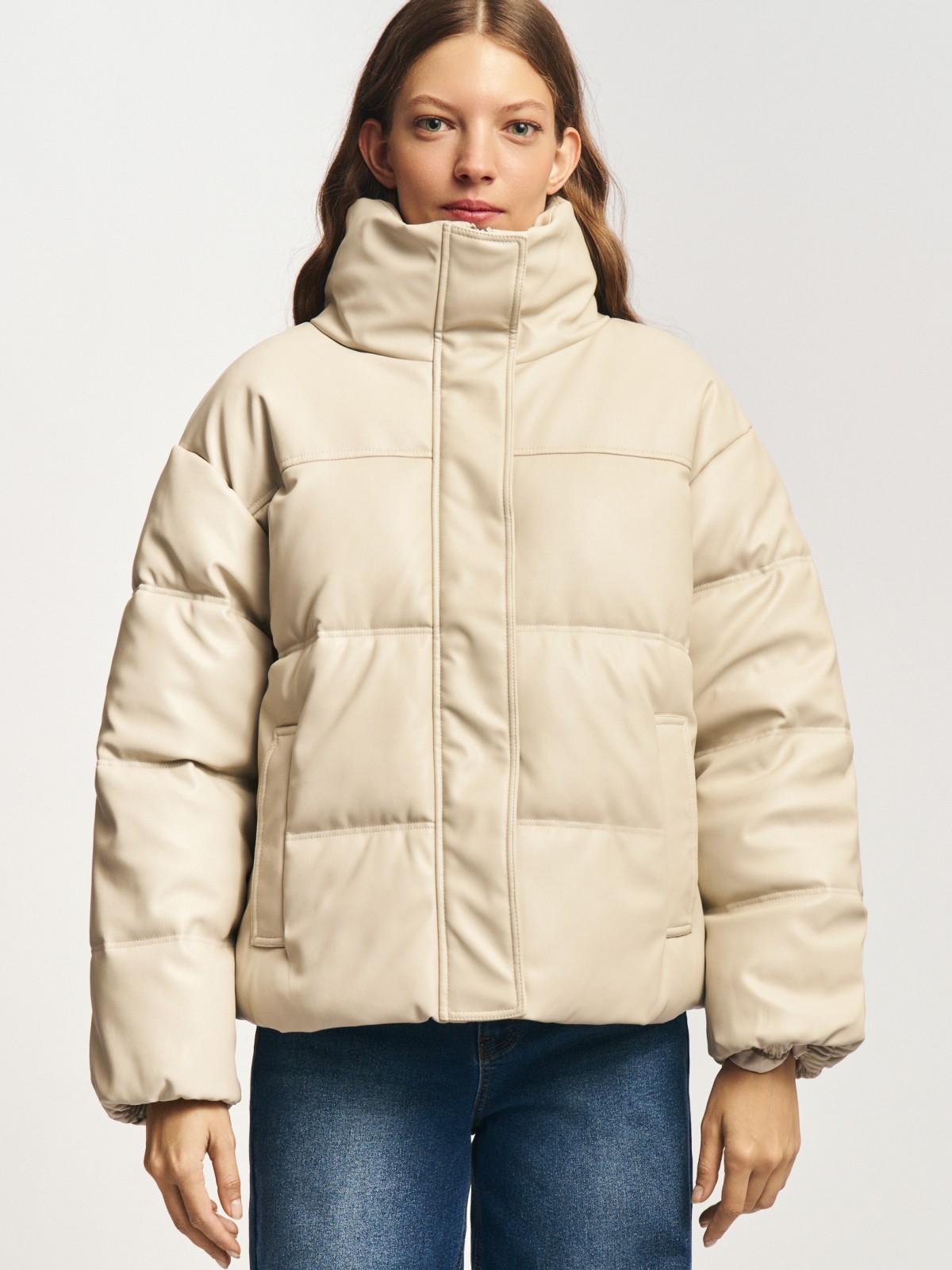 Тёплая стёганая куртка из экокожи с воротником