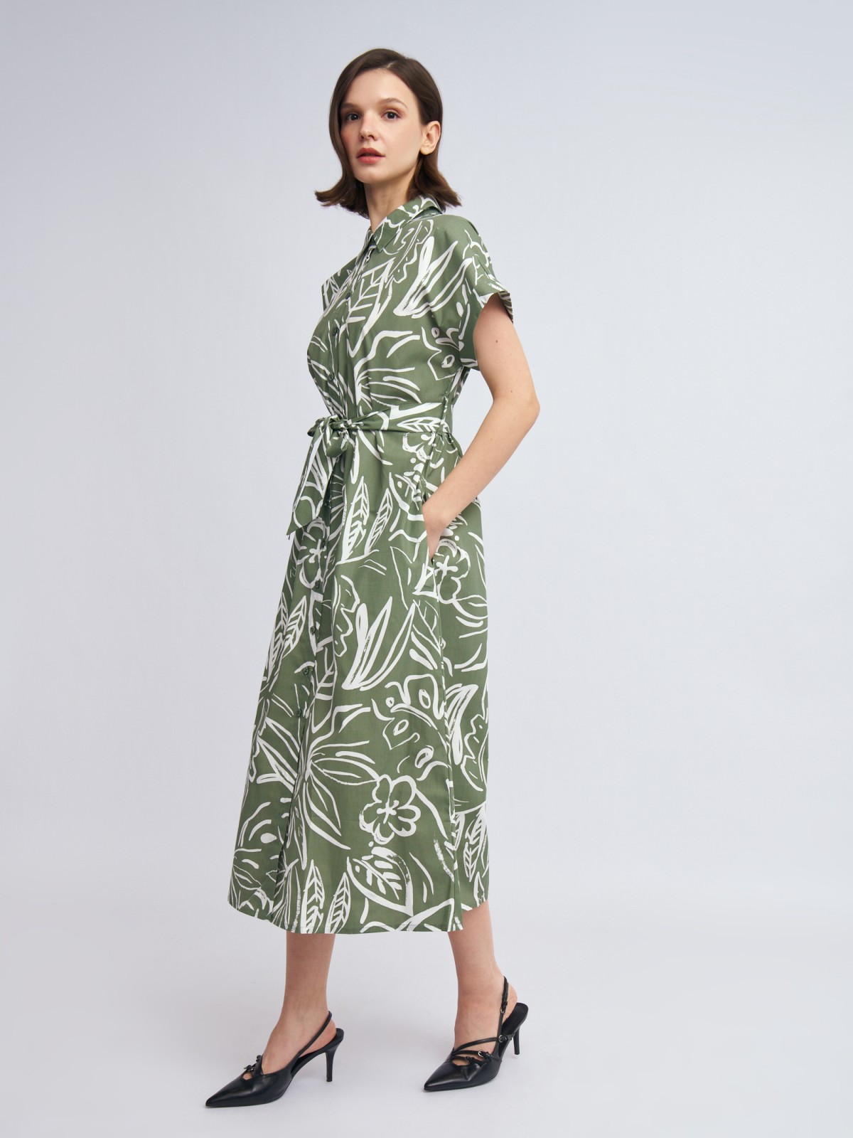 Платье-рубашка с коротким рукавом и поясом