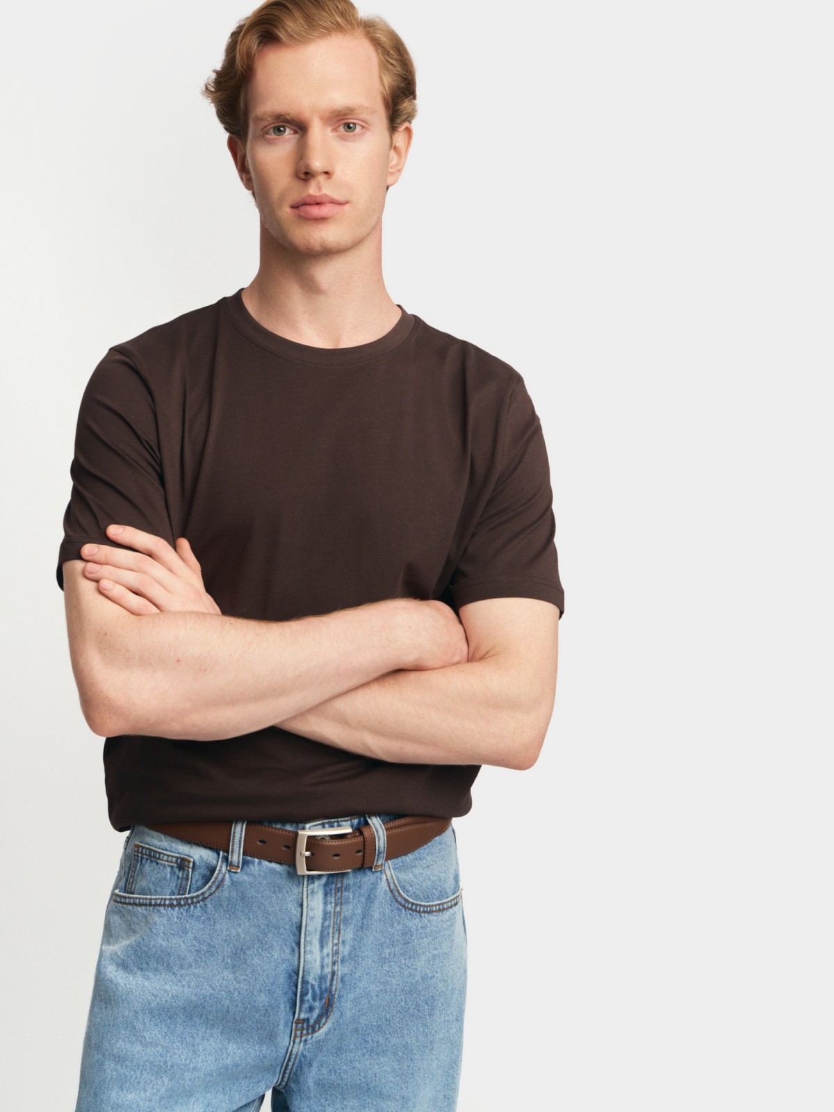 Однотонная футболка из хлопка