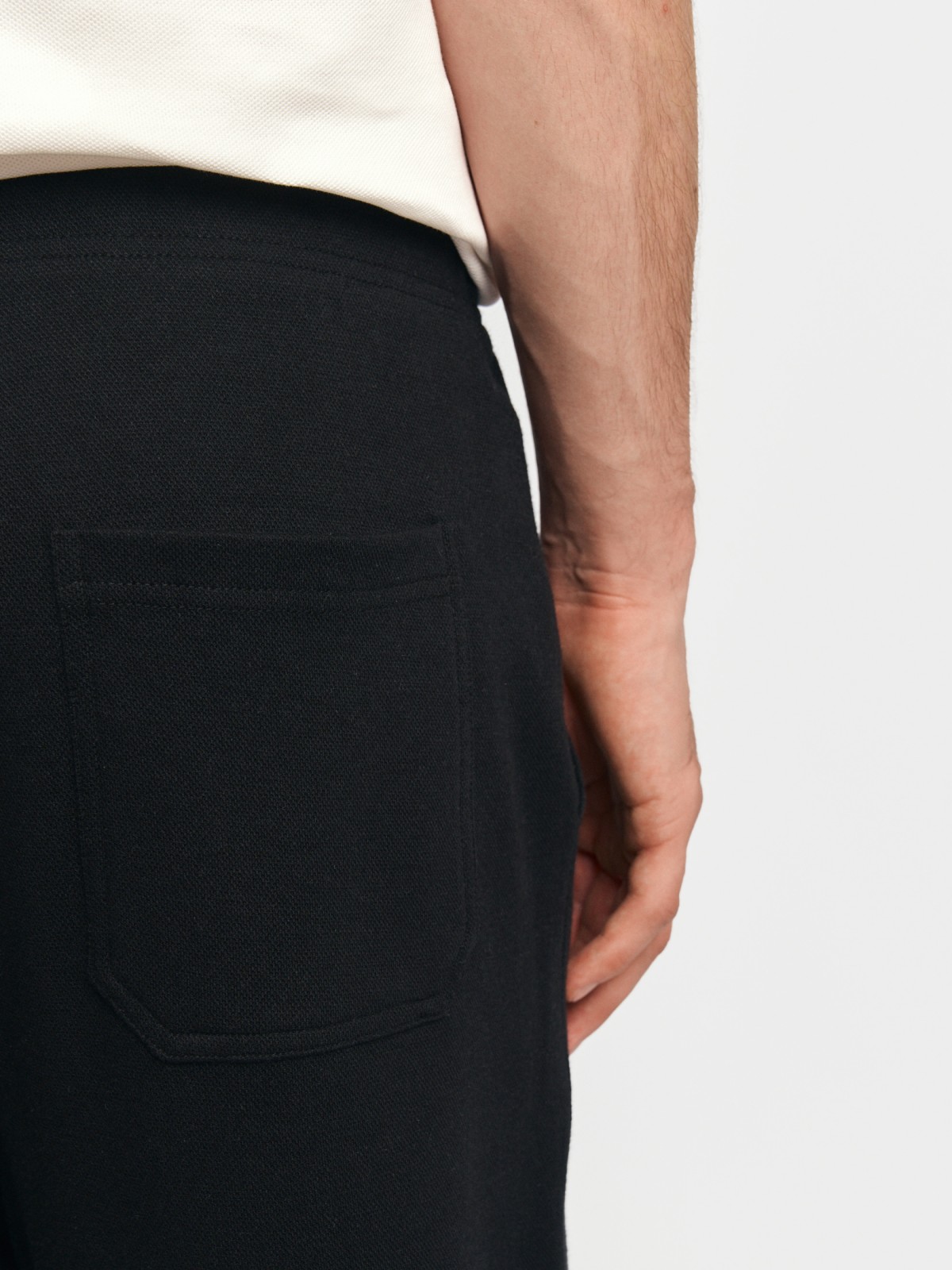 Брюки-джоггеры трикотажные