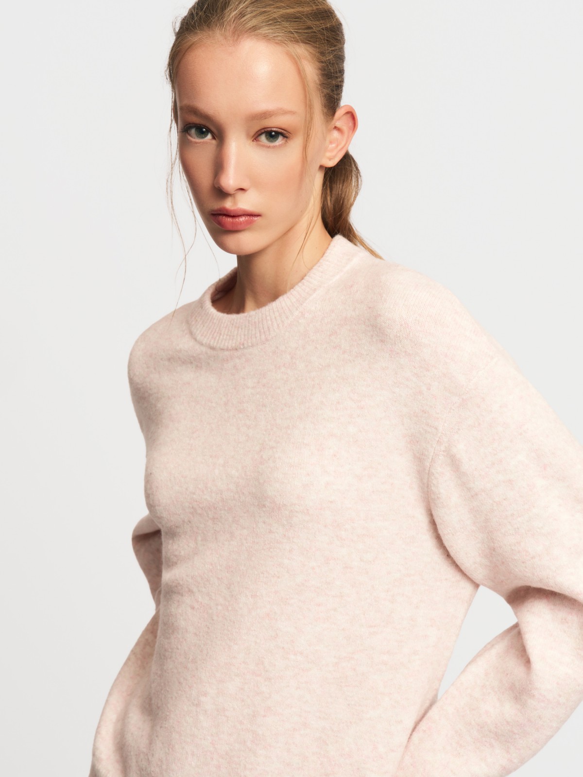 Тёплый вязаный джемпер с длинным рукавом