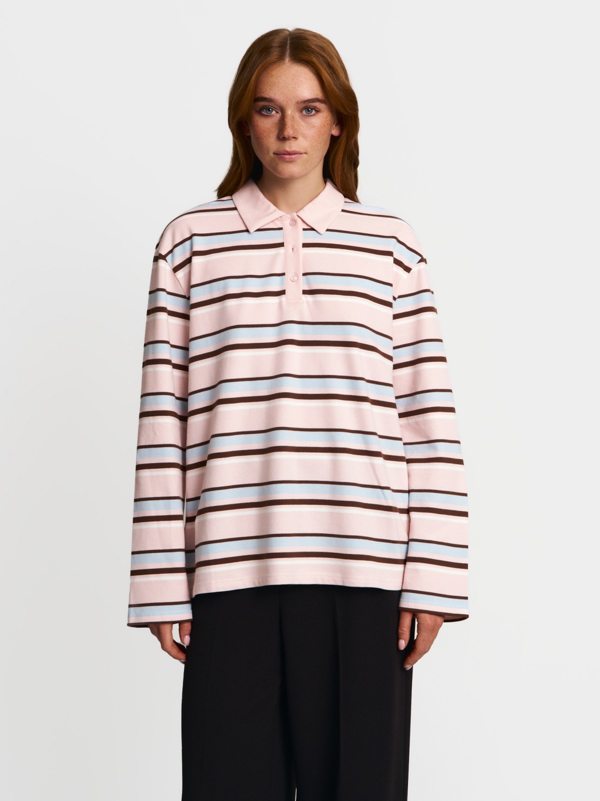 Трикотажный джемпер-лонгслив в полоску с воротником поло