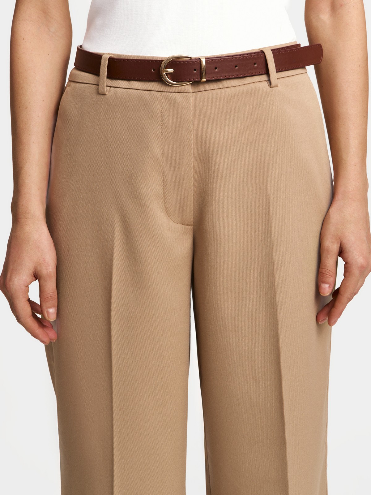 Брюки прямого силуэта со стрелками