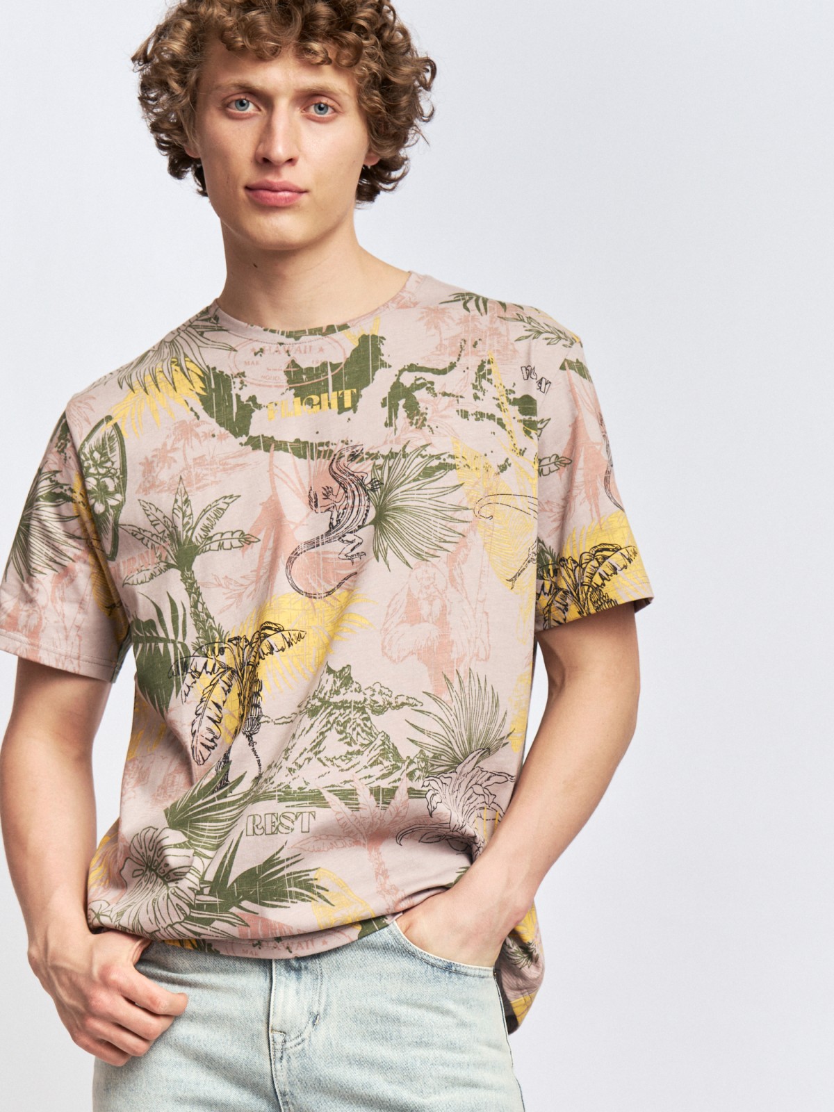 Футболка из хлопка с тропическим принтом