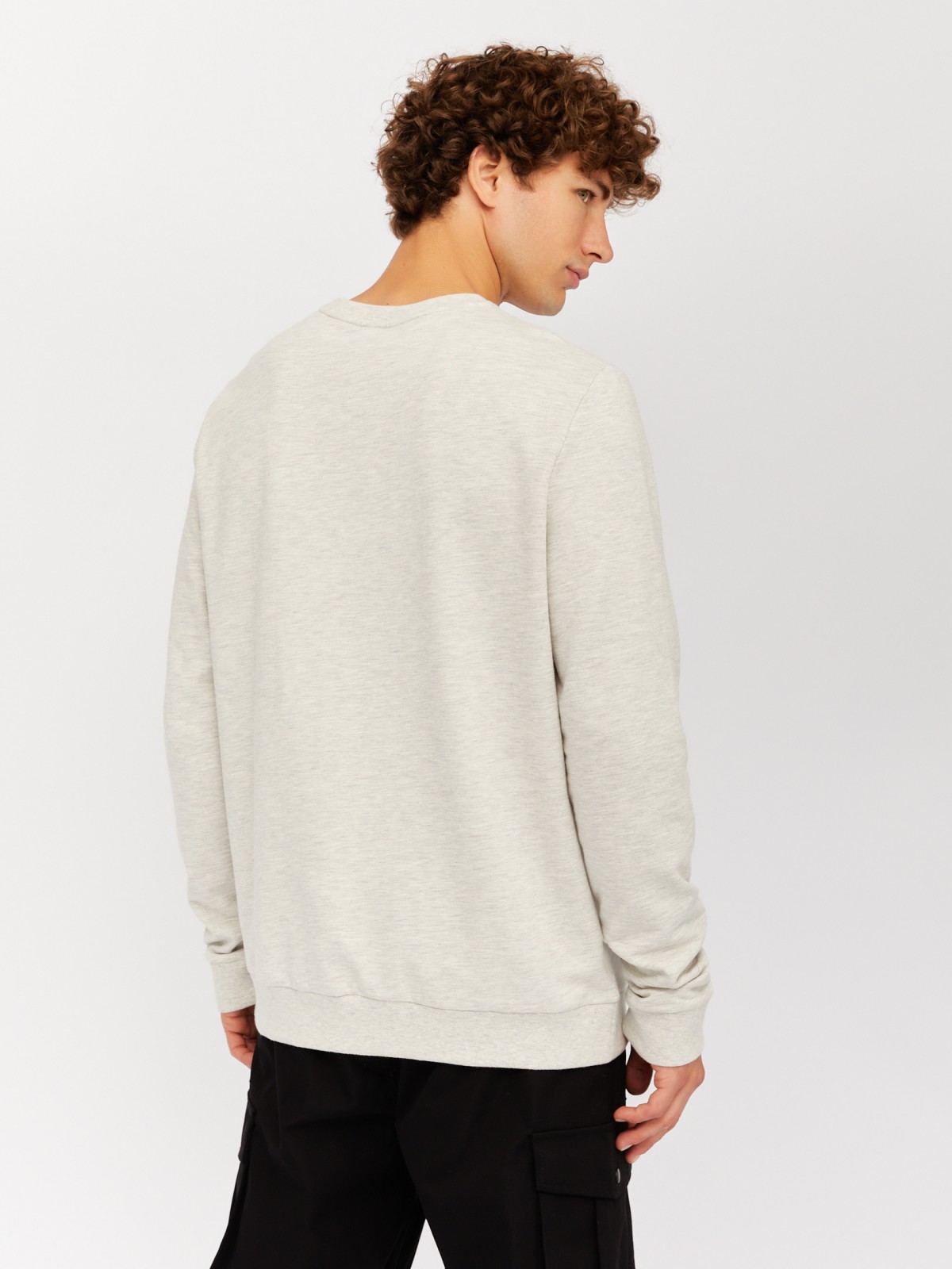 Утеплённый свитшот прямого кроя с длинным рукавом