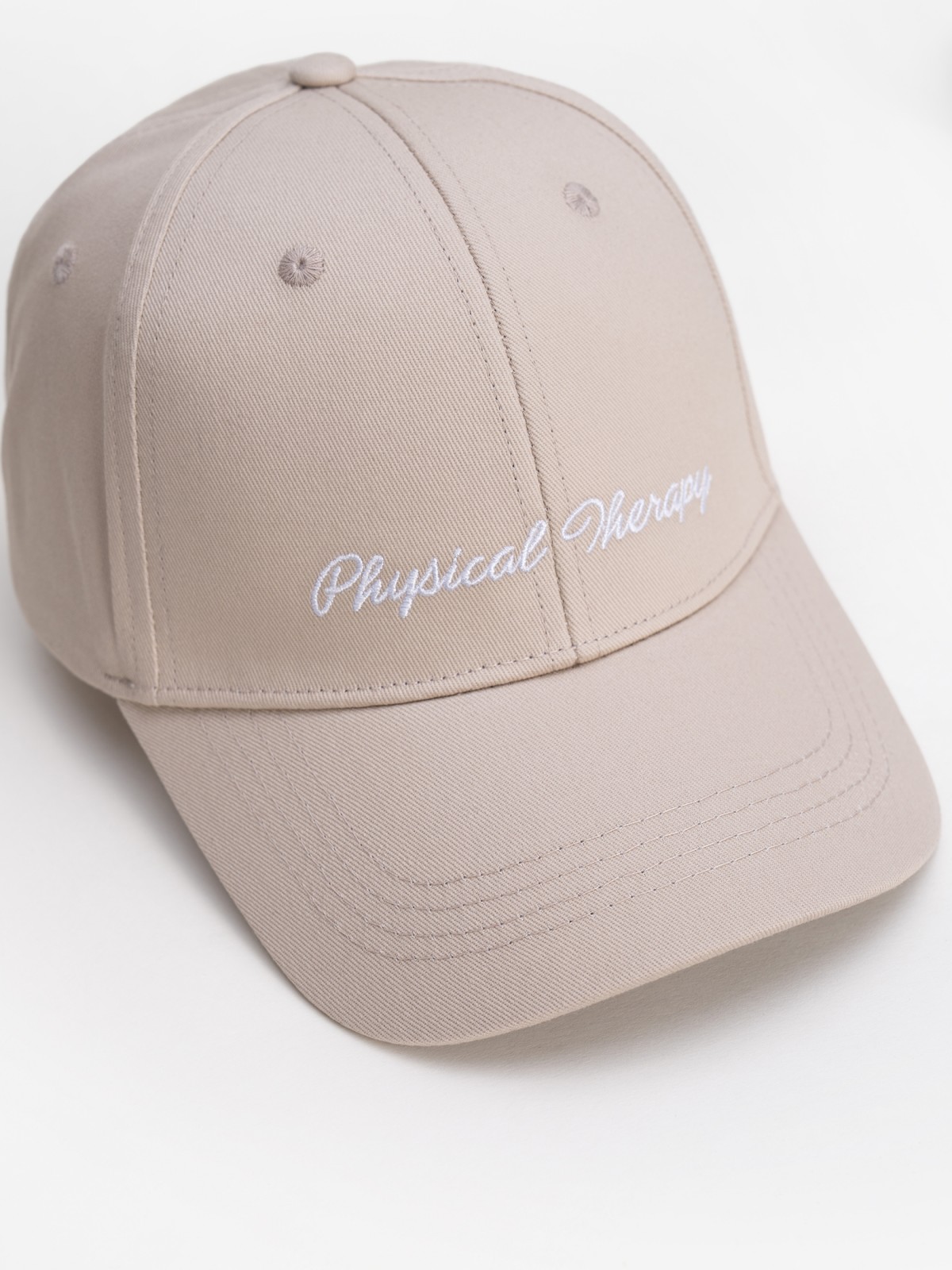 Бейсболка из хлопка с полукруглым козырьком