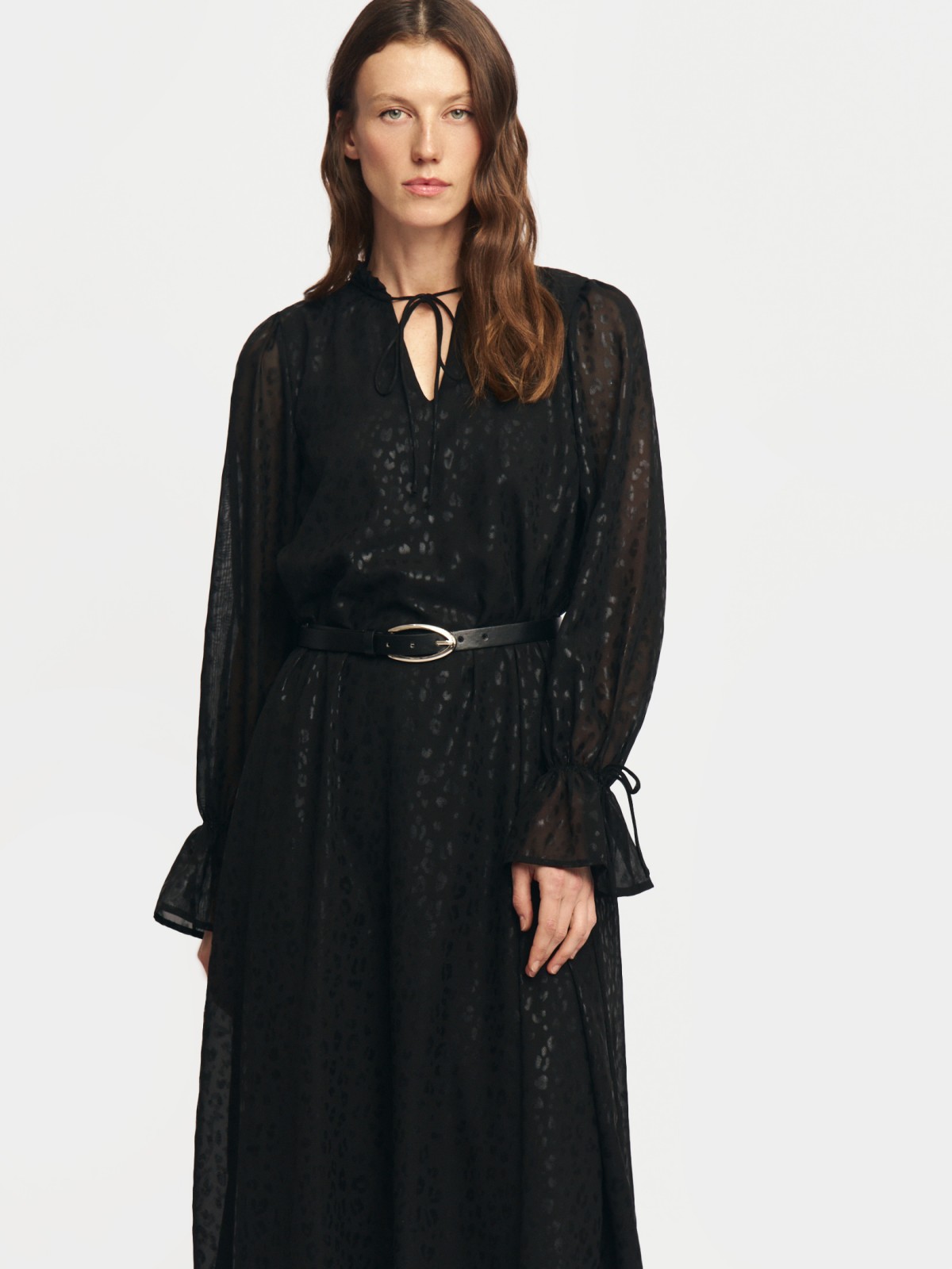 Шифоновое платье миди с ремнём