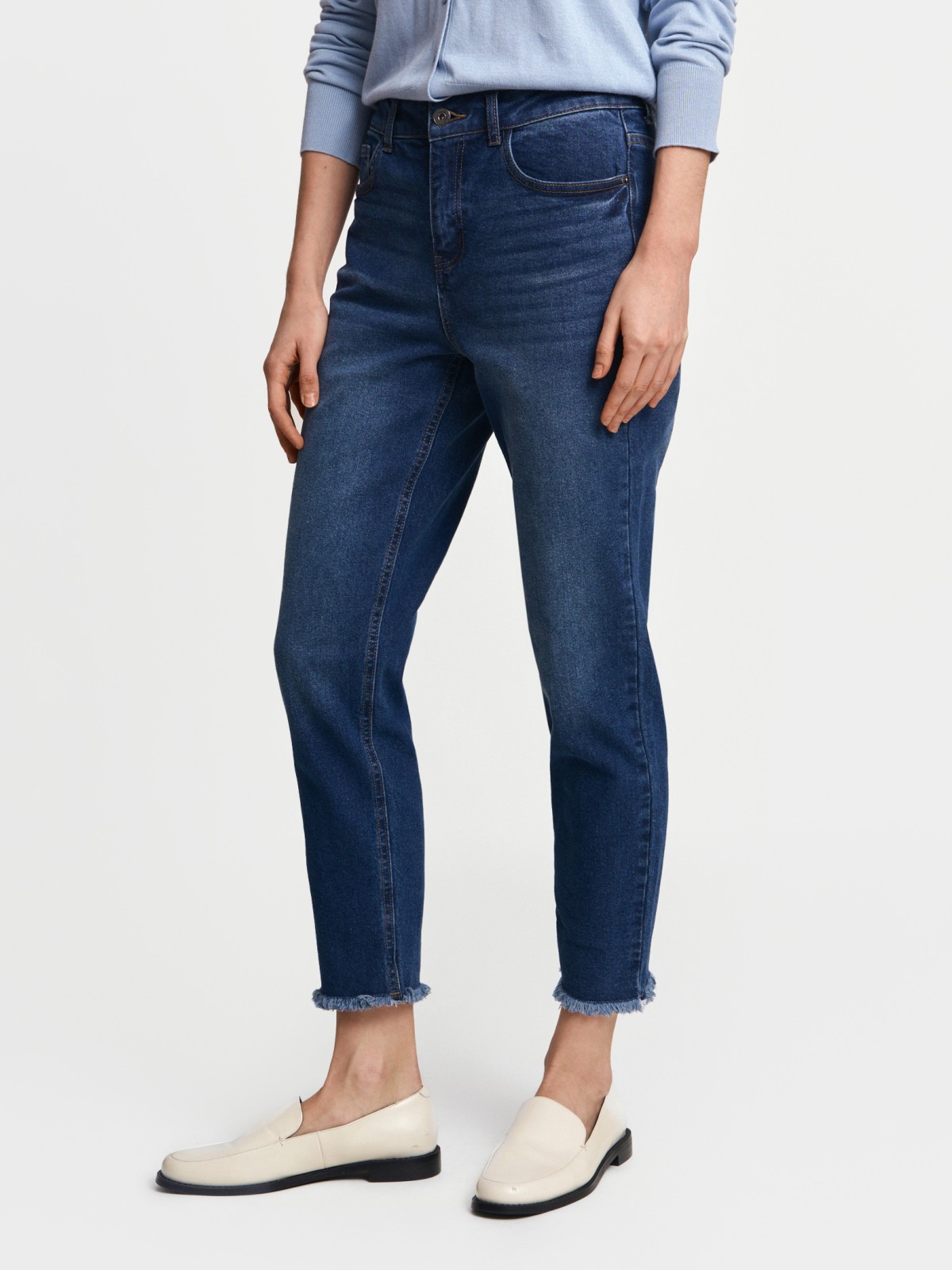 Джинсы силуэта Boyfriend со средней посадкой