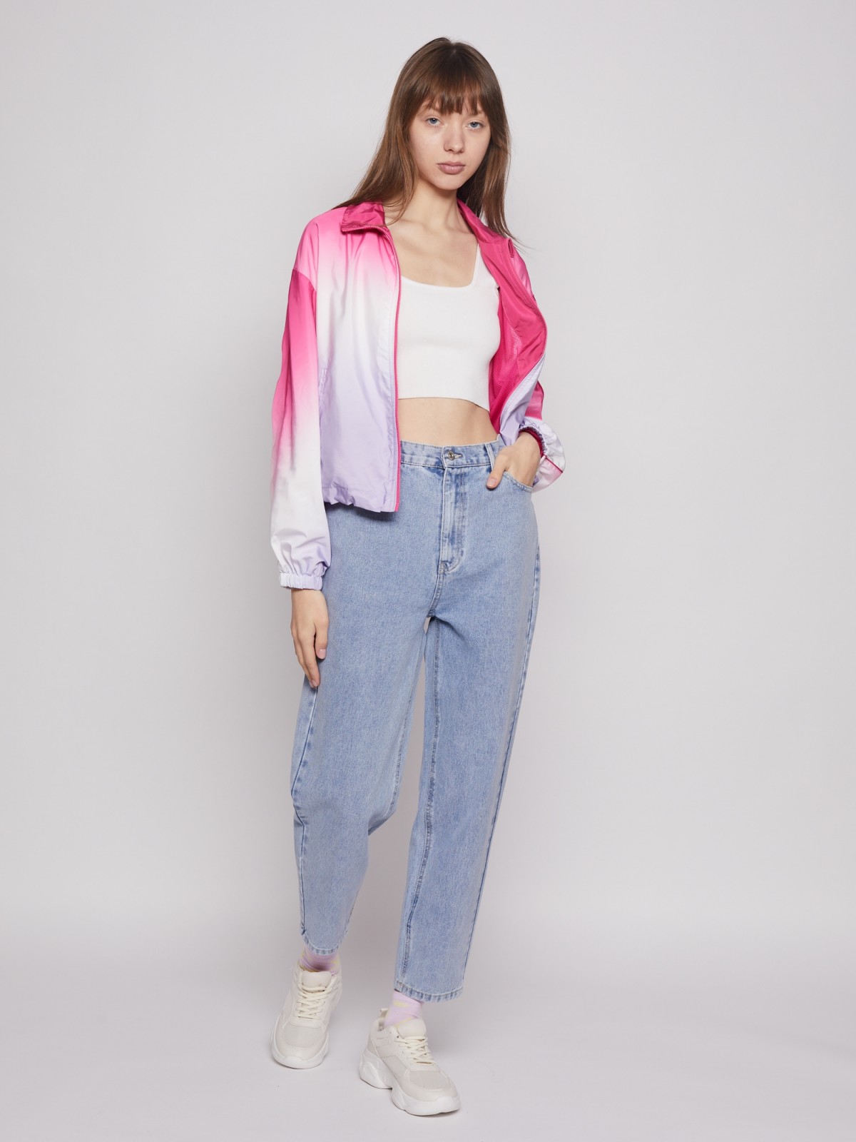 Джинсы силуэта Slouchy
