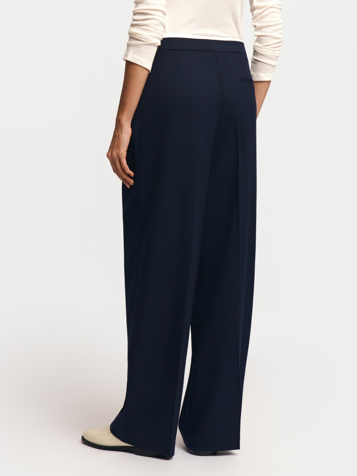 Брюки прямого силуэта с двойным поясом