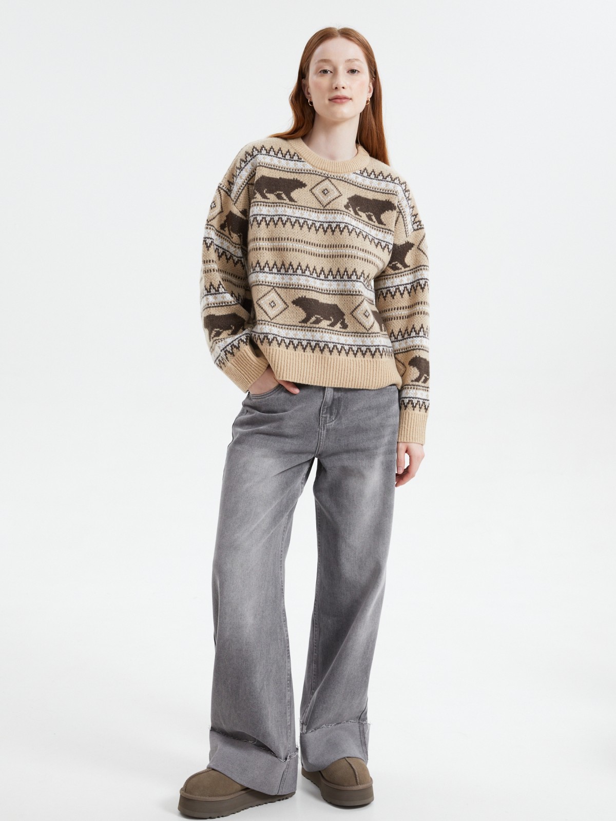 Джинсы силуэта Wide с отворотами