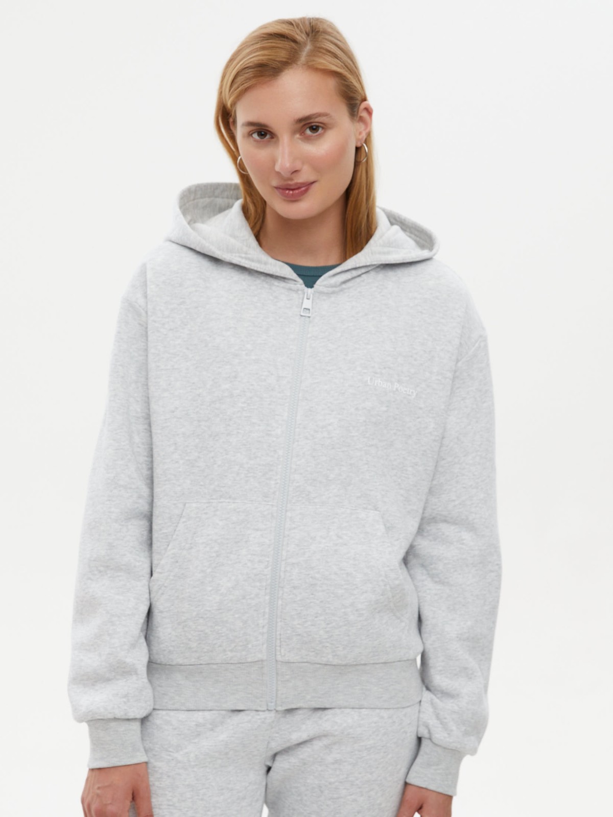 Утеплённая толстовка на молнии с начёсом