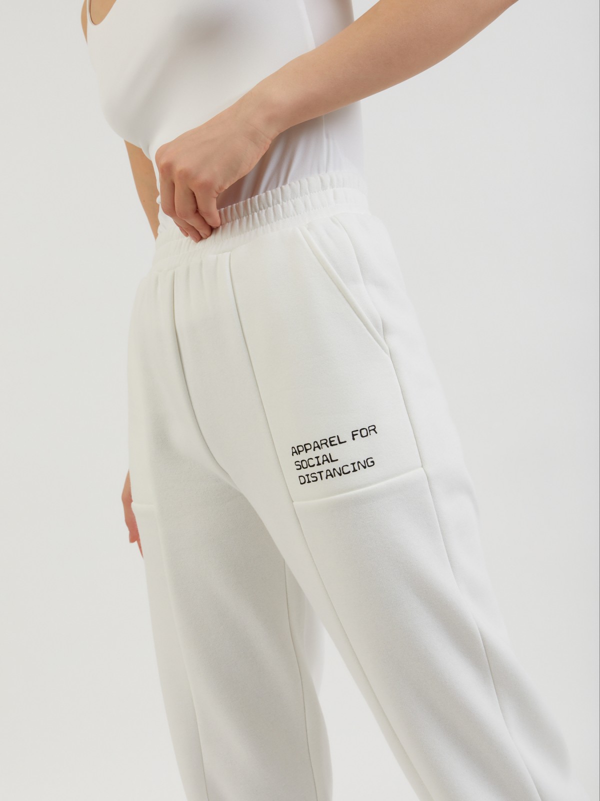 Брюки джоггеры