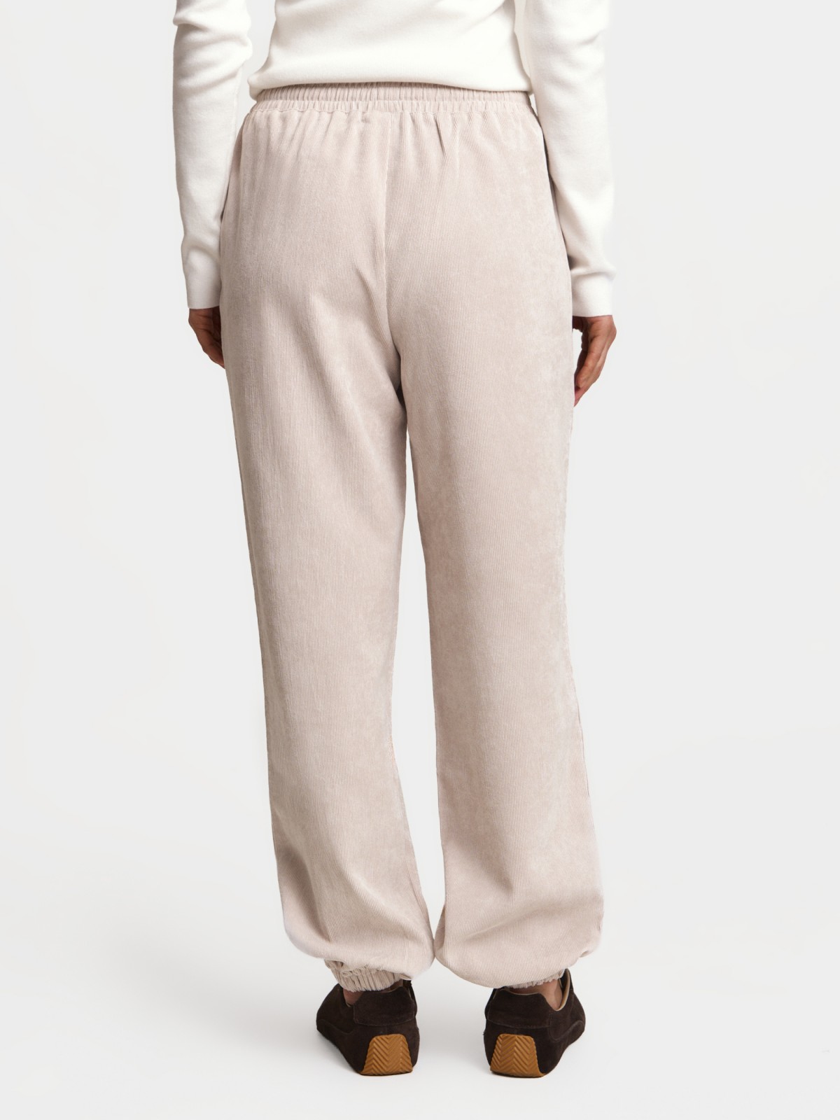 Вельветовые брюки-джоггеры на резинке