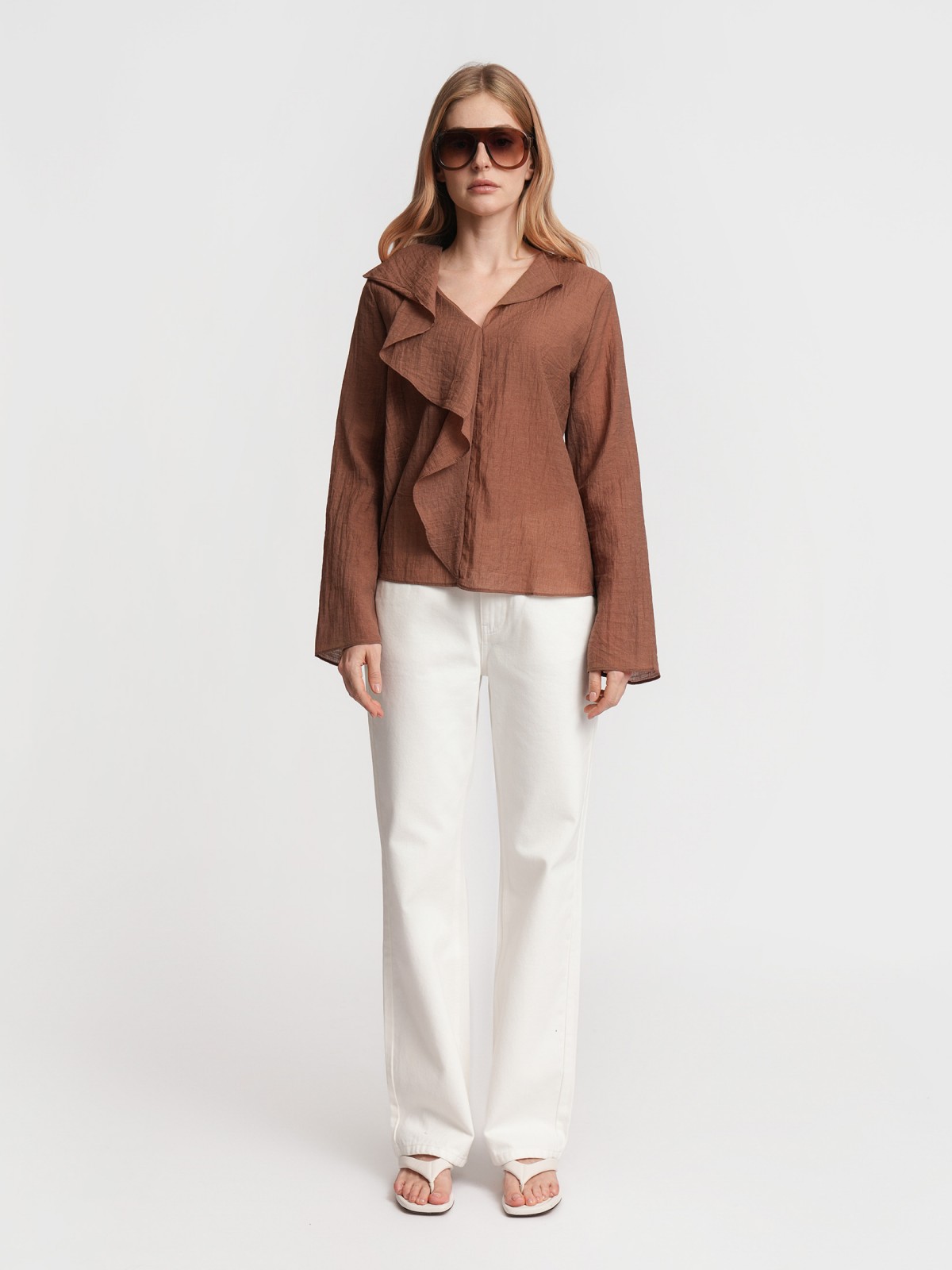 Блузка с воланами