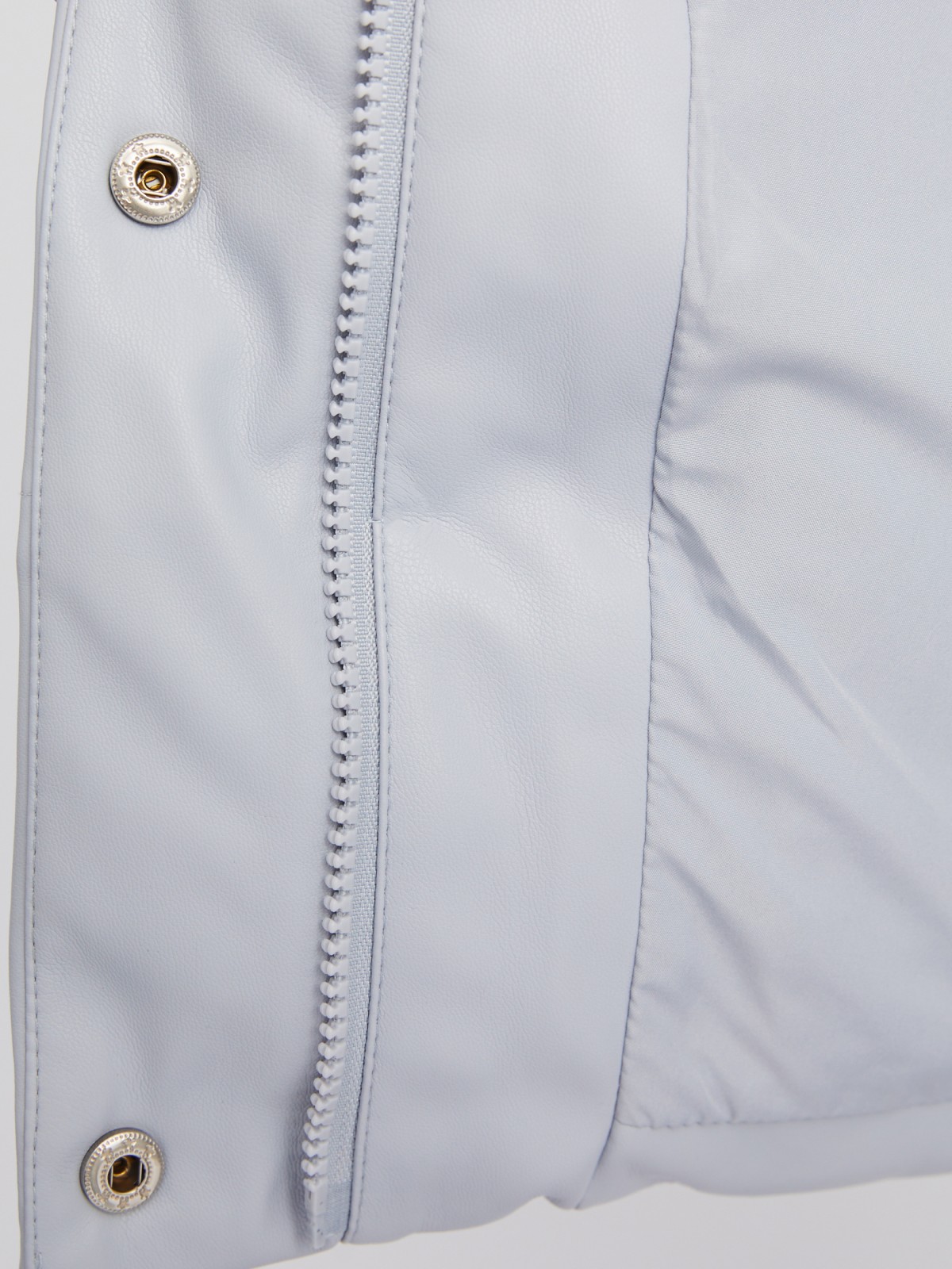 Тёплая стёганая дутая куртка из экокожи с высоким воротником zolla 023335102094, цвет светло-голубой, размер L - фото 5