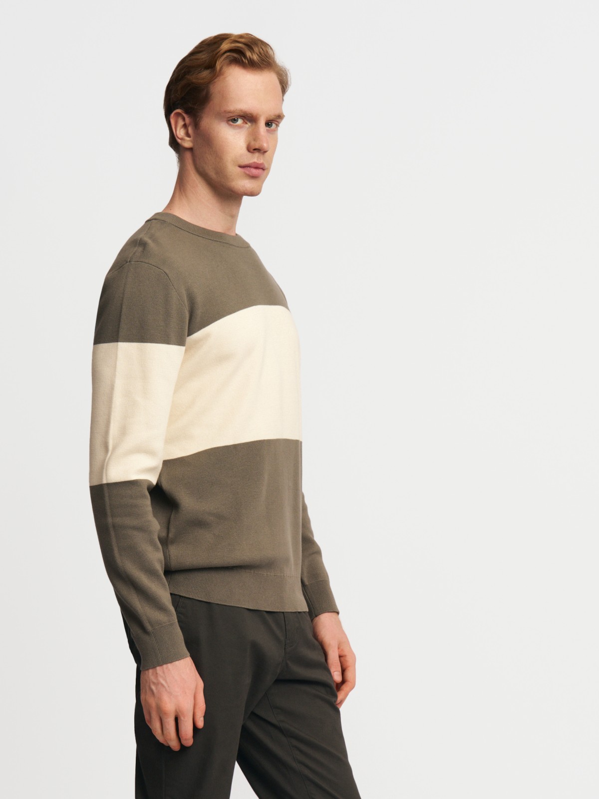 Тонкий вязаный джемпер из хлопка