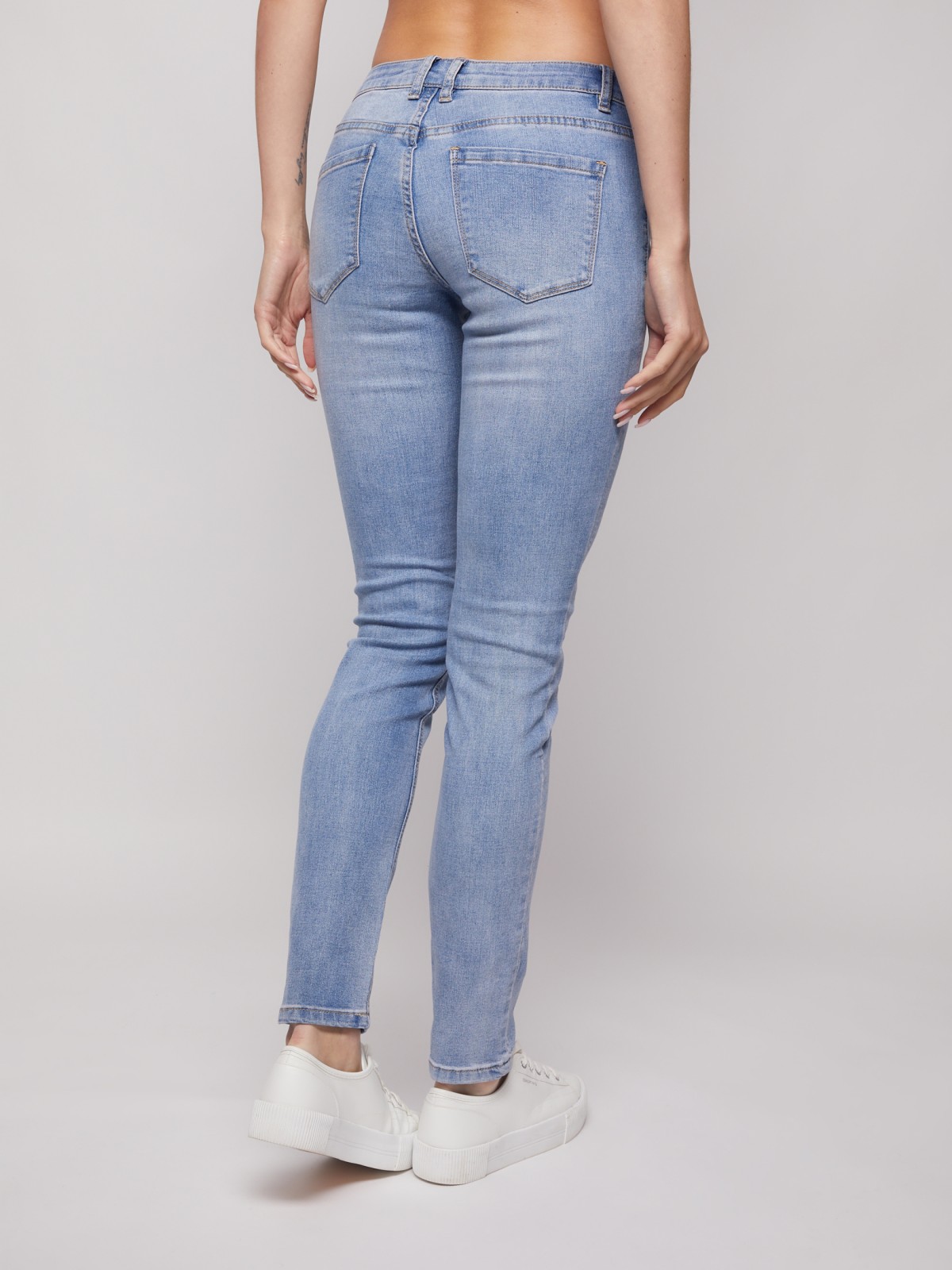 Джинсы силуэта Slim