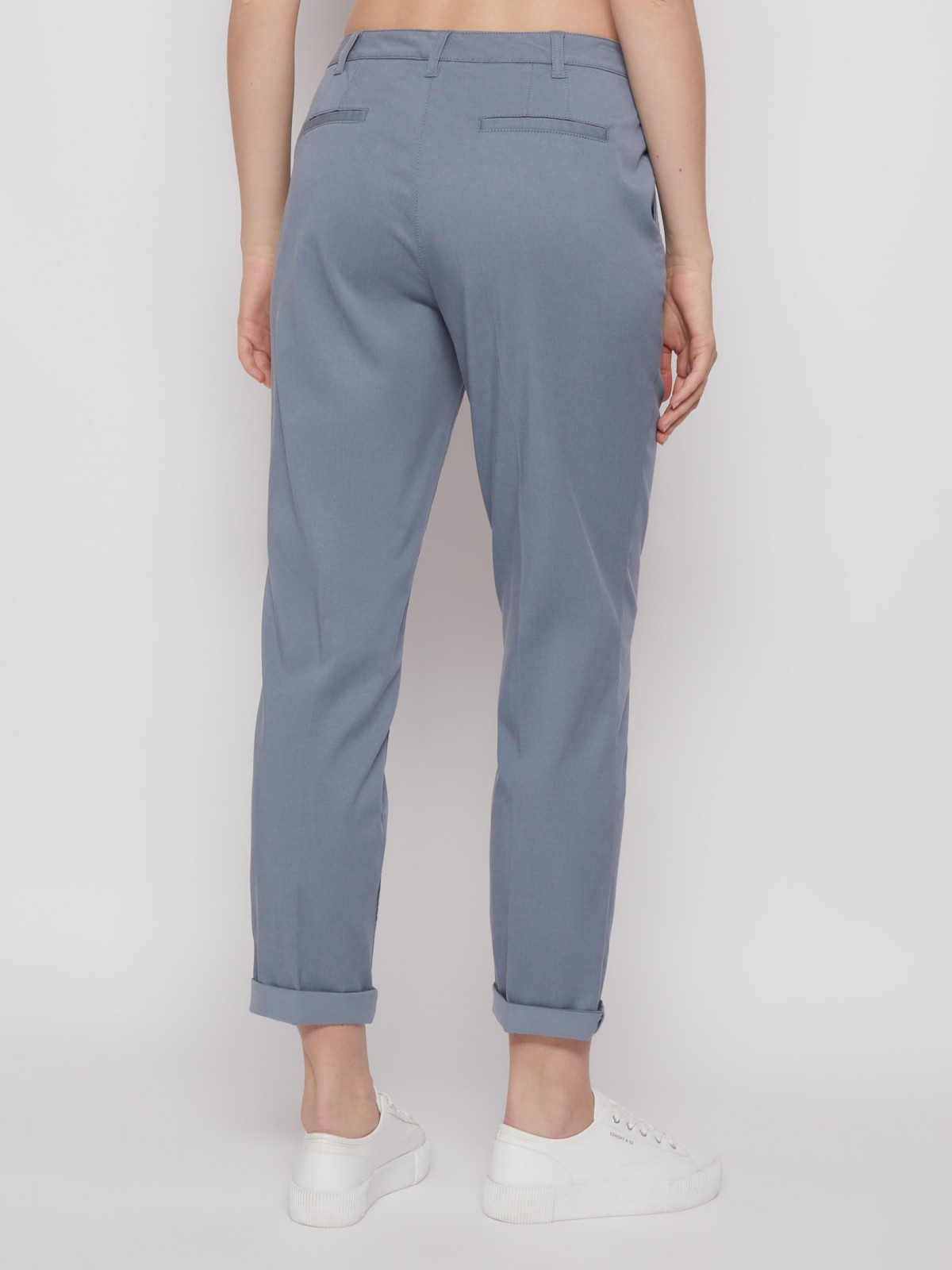 Брюки-чинос 