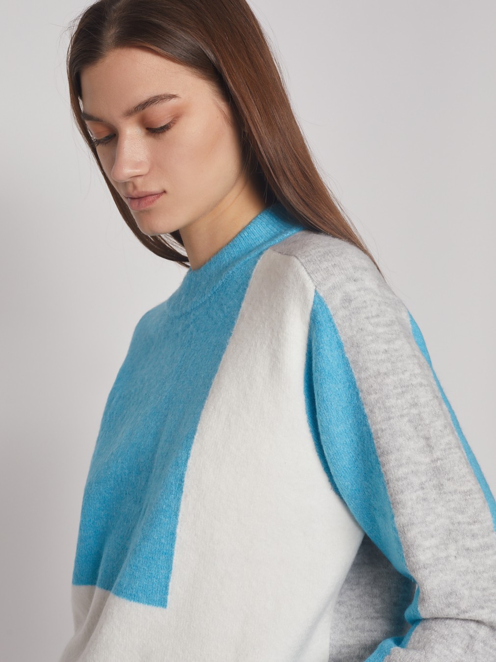 Вязаный джемпер в стиле Color Block