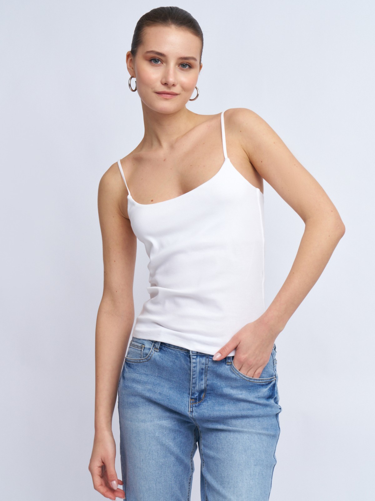 Майка-топ из хлопка на лямках 499₽