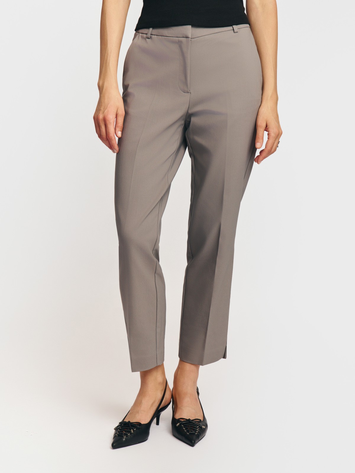 Офисные брюки силуэта Slim