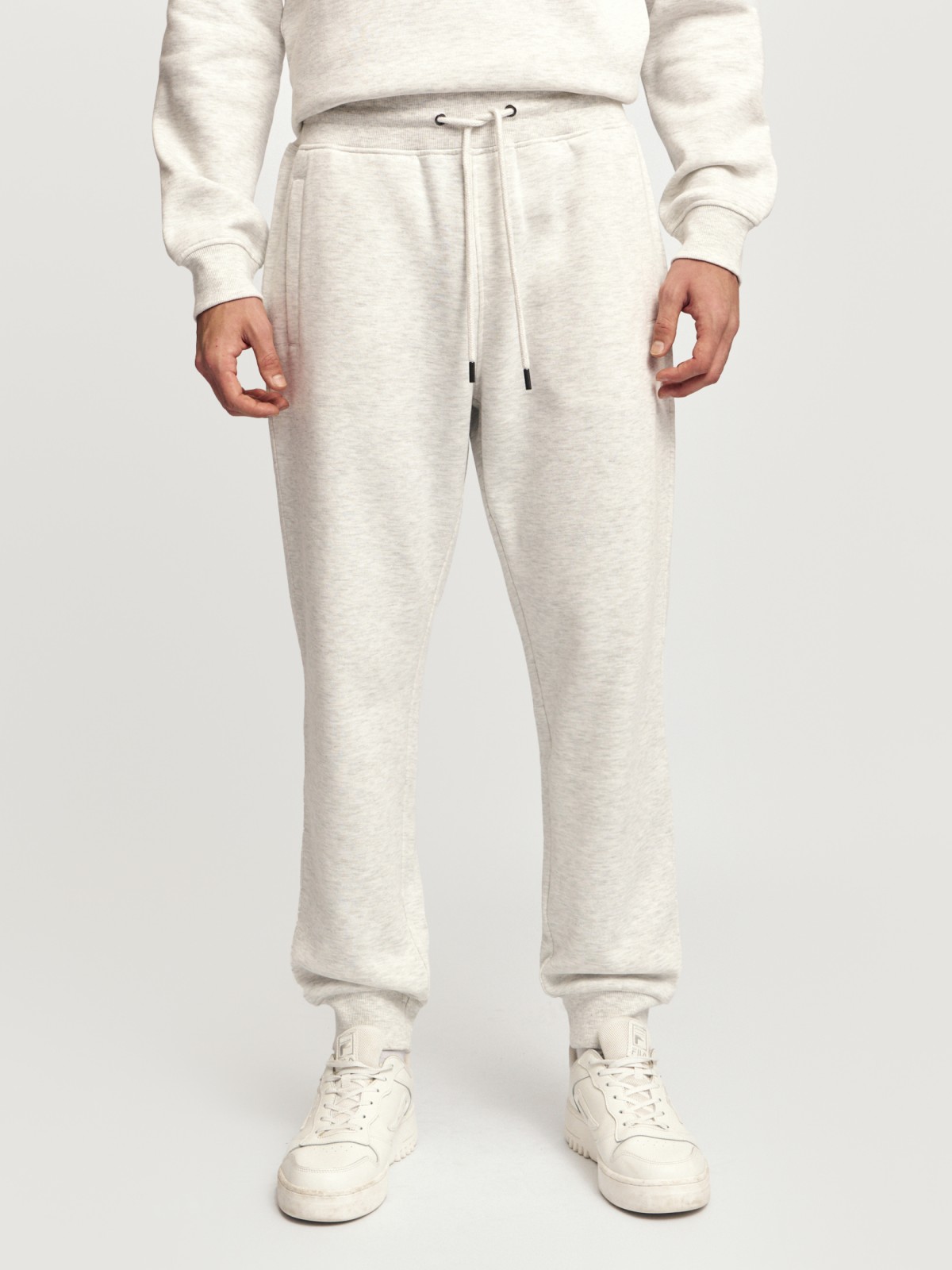 Тёплые трикотажные брюки-джоггеры с начёсом