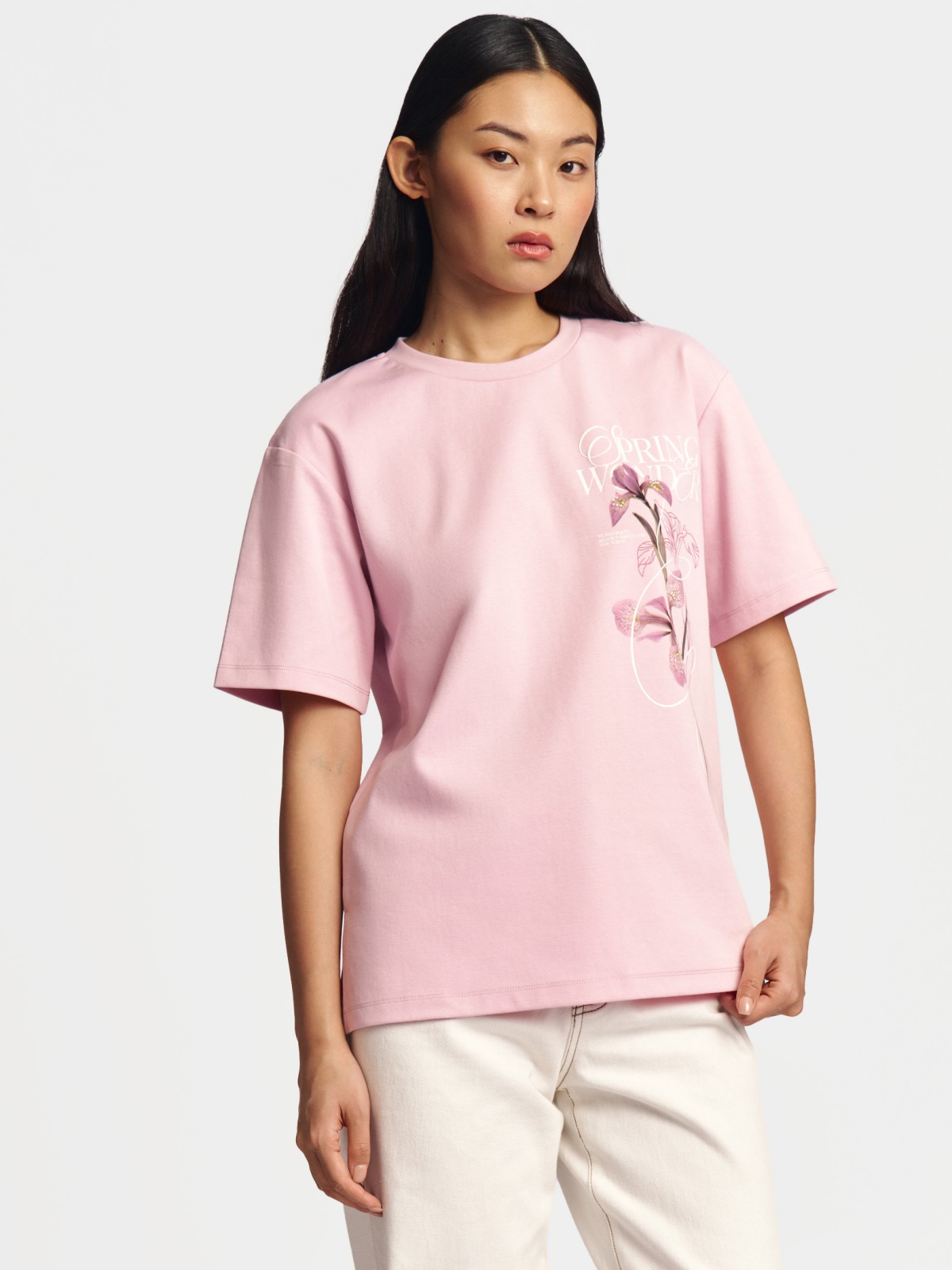 Футболка с принтом и аппликацией