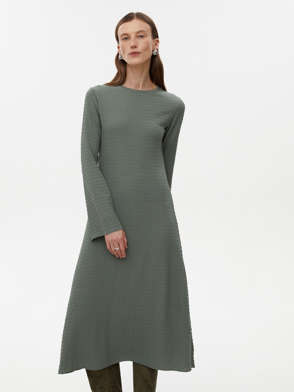 Платье миди с длинным рукавом