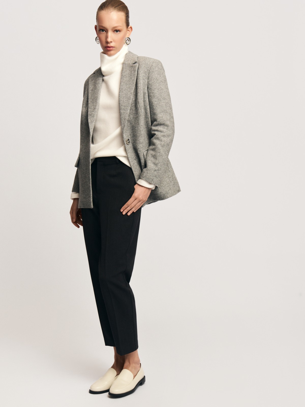 Тёплое пальто-пиджак с шерстью