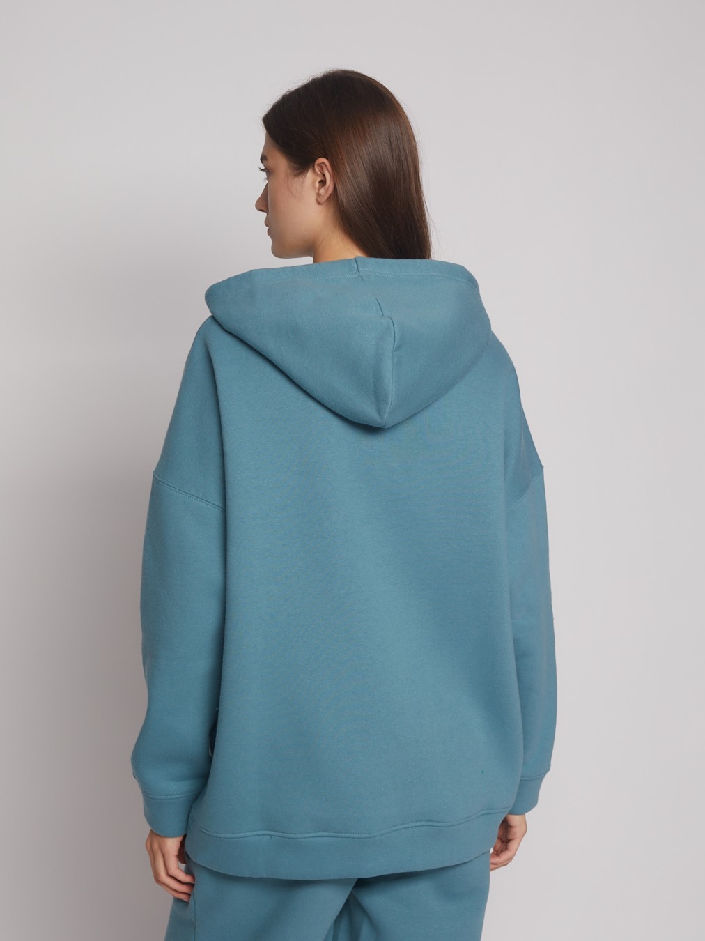 Утеплённый оверсайз худи с капюшоном