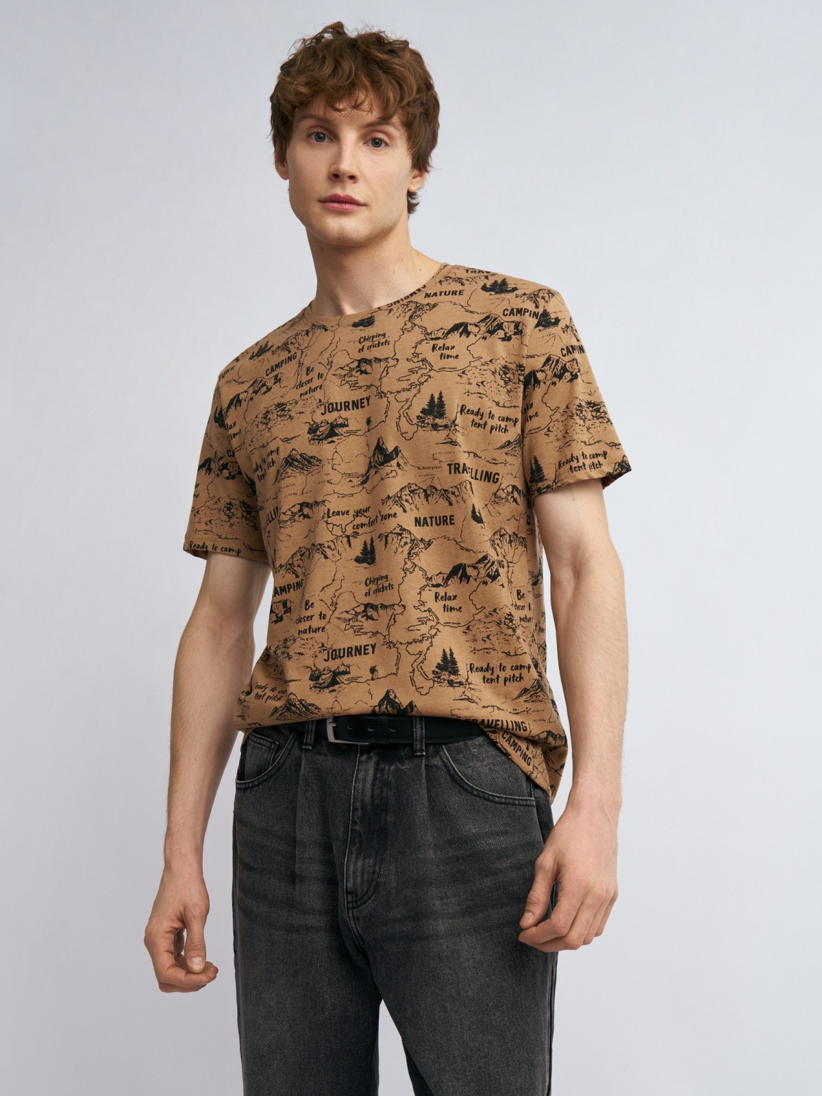 Футболка с коротким рукавом и принтом