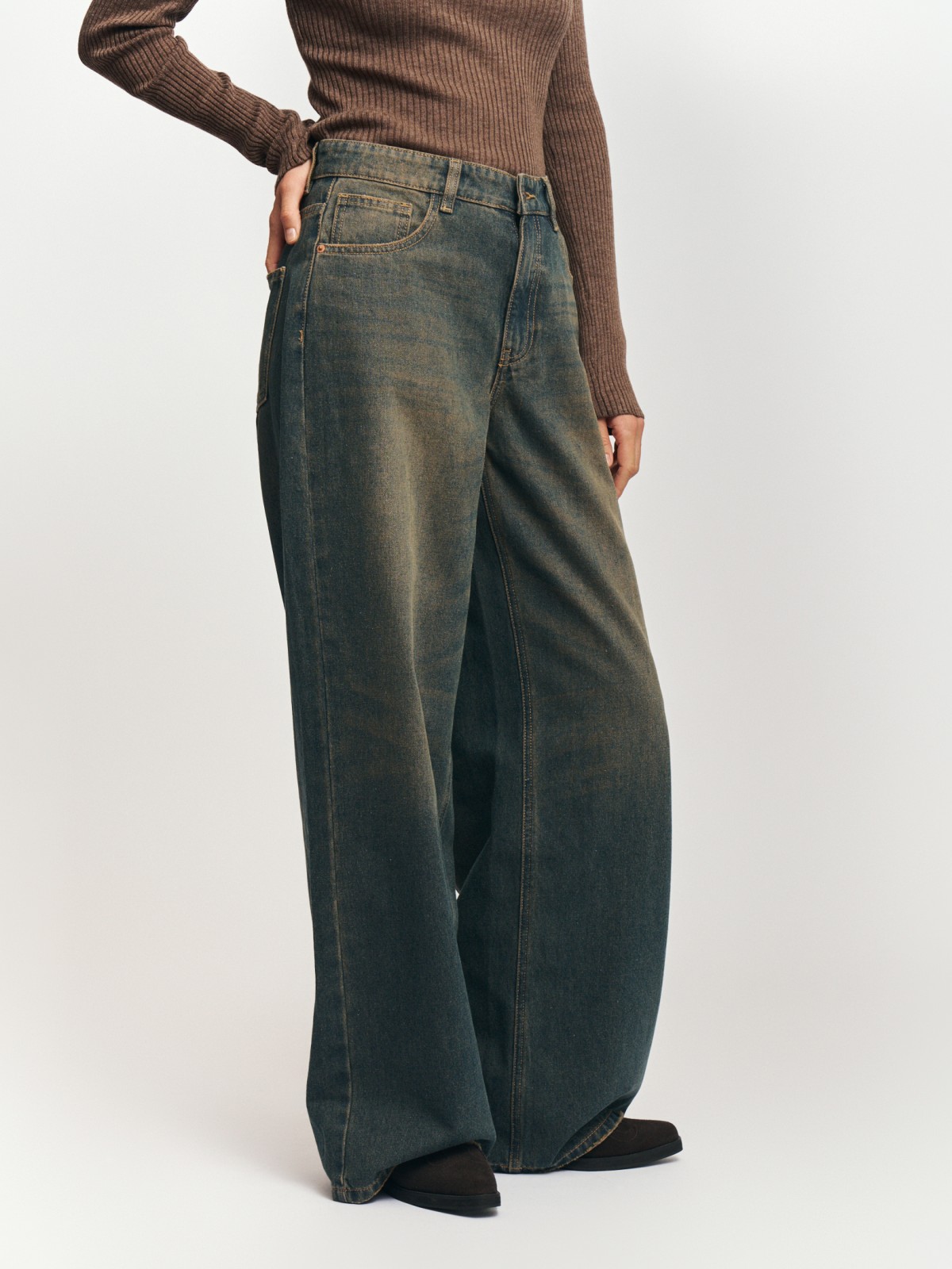 Джинсы силуэта Wide с посадкой Loose