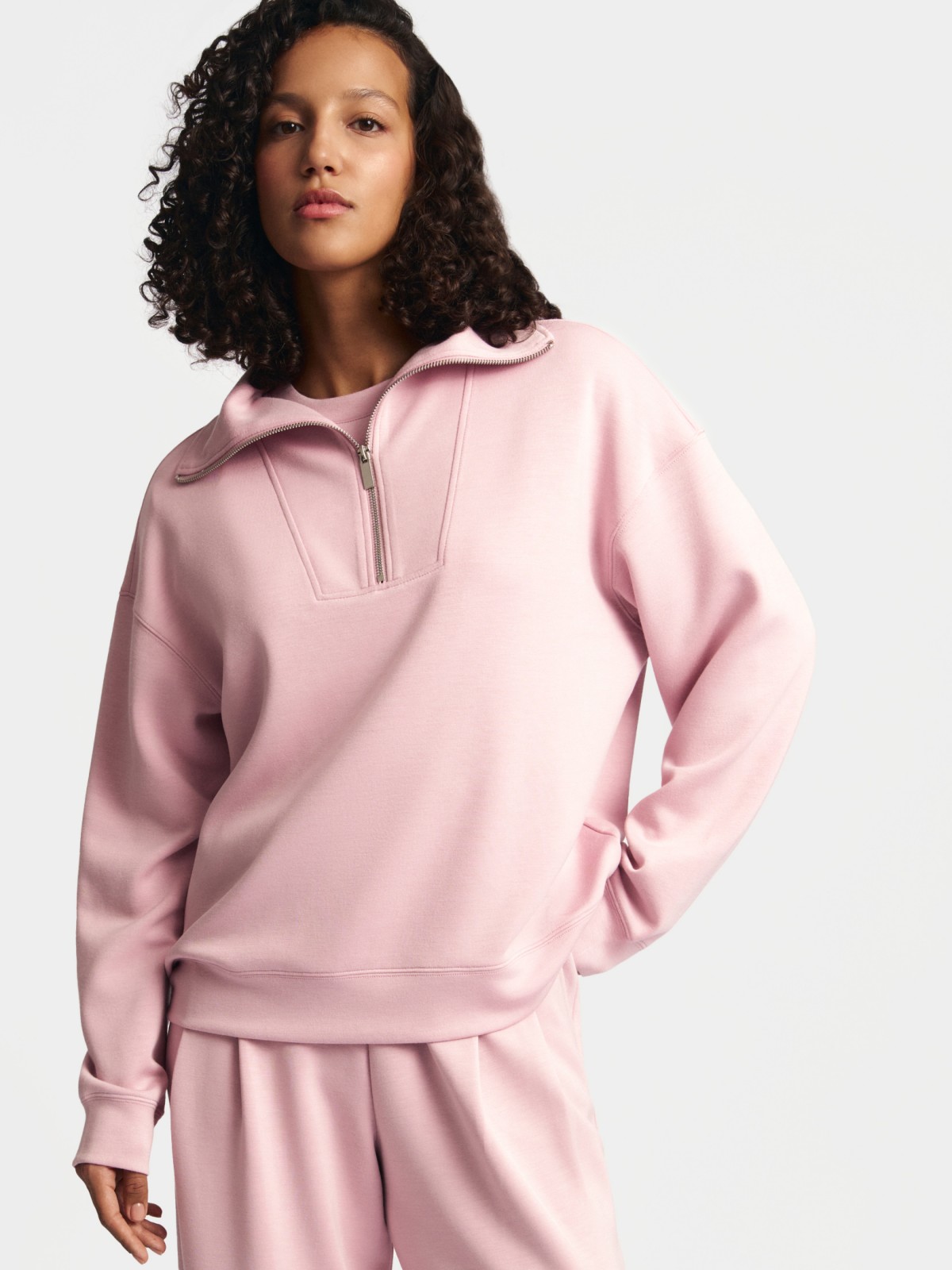 Свитшот с воротником-стойкой на молнии