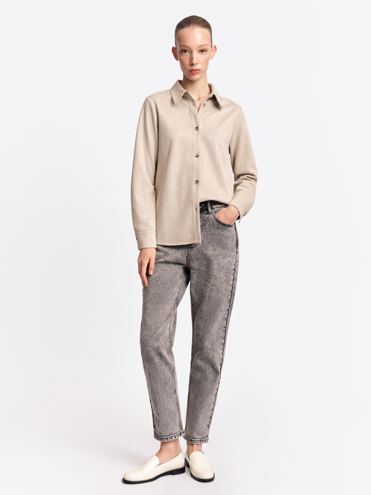 Утеплённые джинсы силуэта Mom Comfort с начёсом
