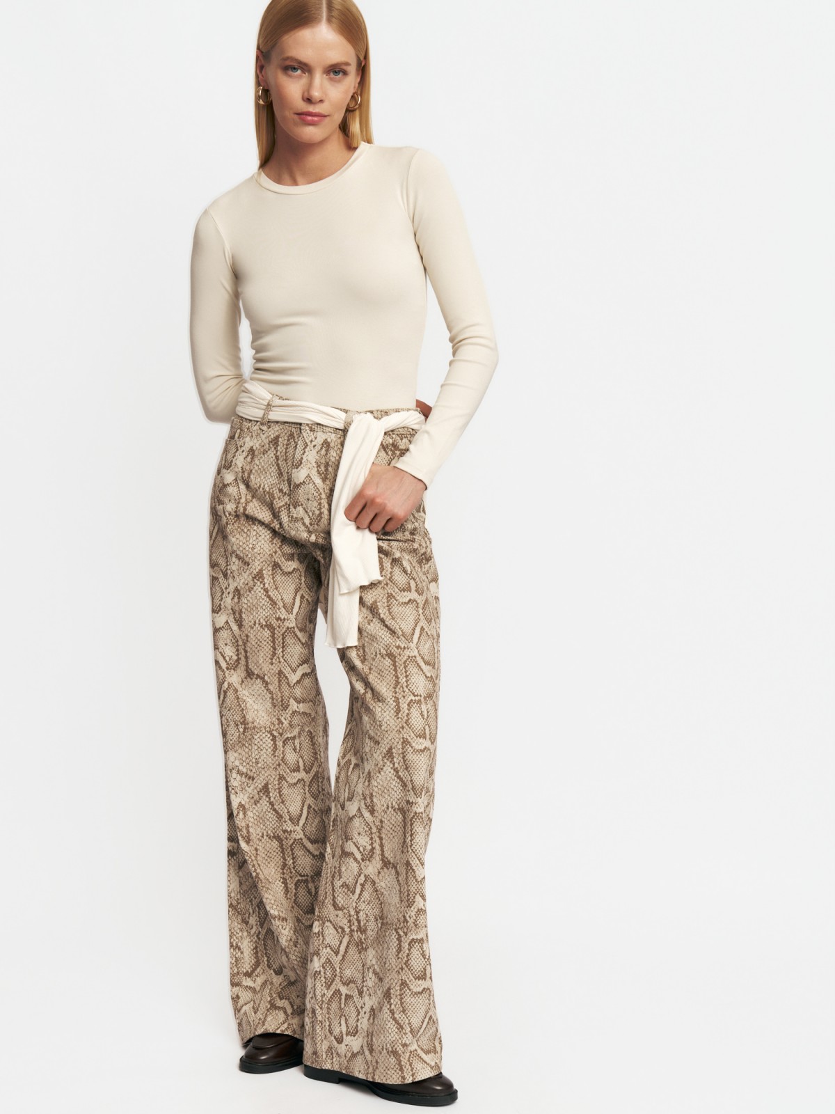 Джинсы силуэта Wide из хлопка с принтом