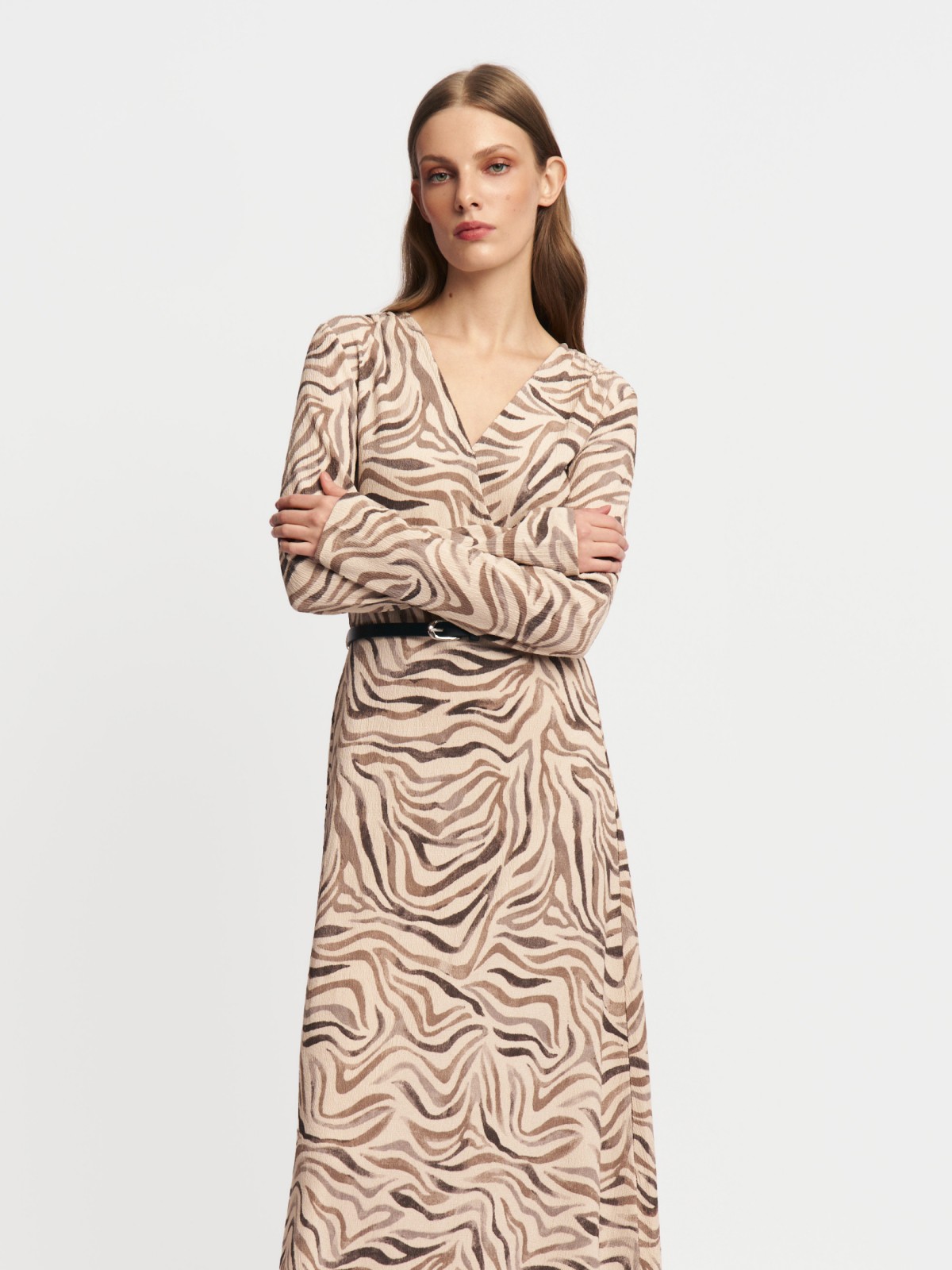 Платье миди с ремнём