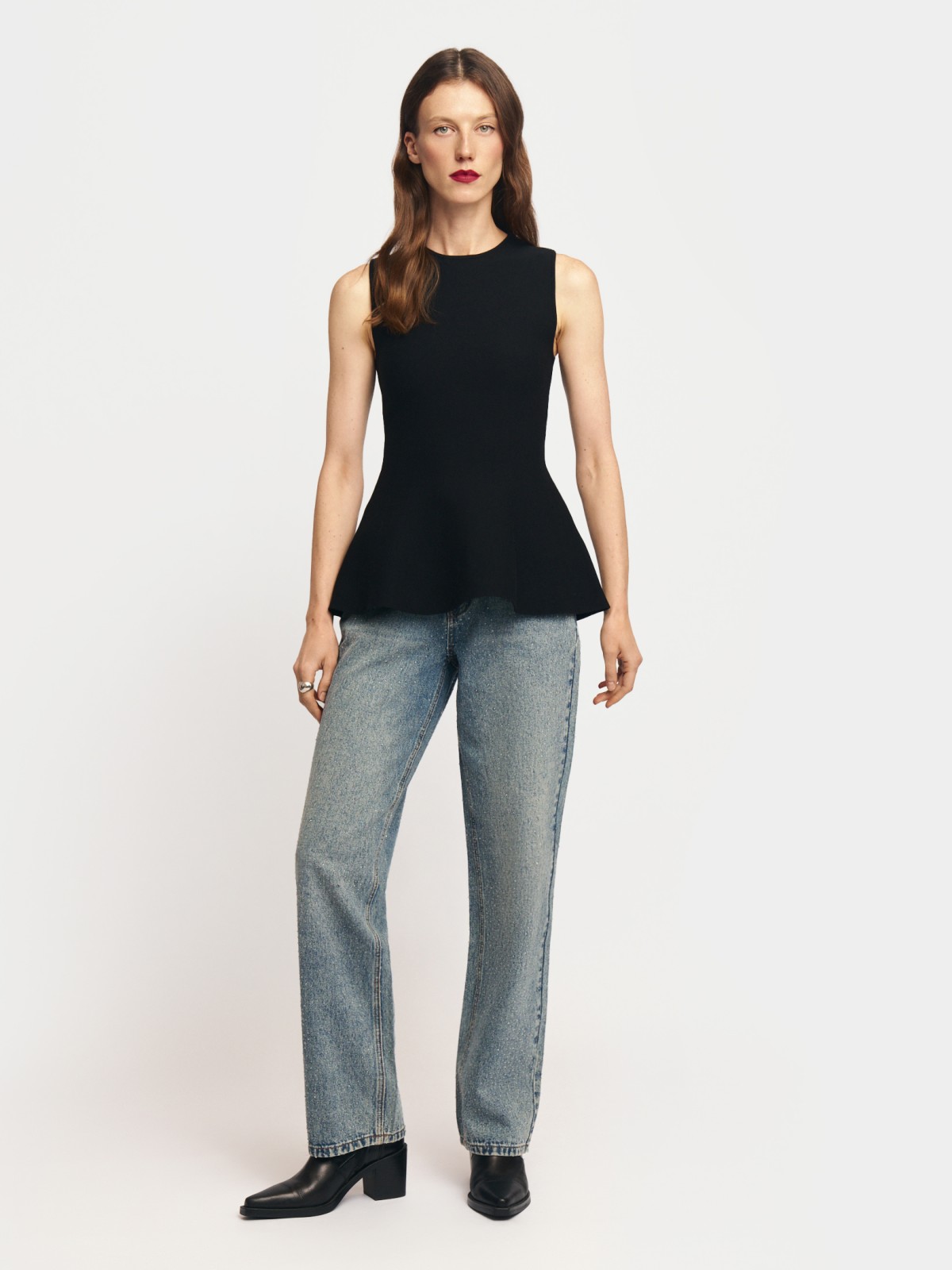 Топ без рукавов с баской