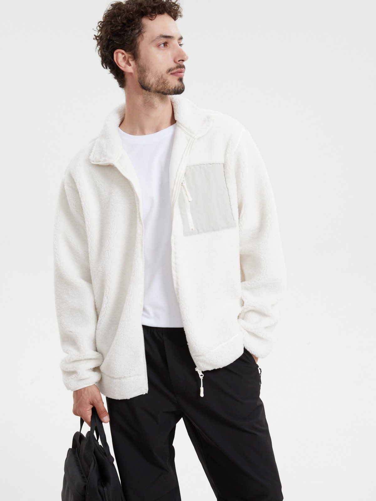 Толстовка из экомеха на молнии с воротником